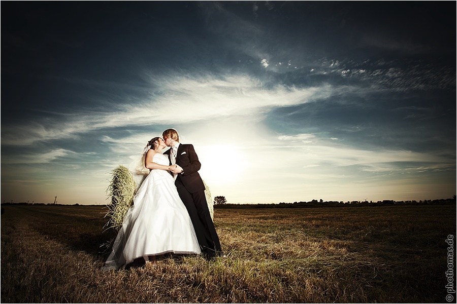 Hochzeitsfotograf Oldenburg: After Wedding Shooting für schöne Hochzeitsportraits am Strand der Nordsee (6)