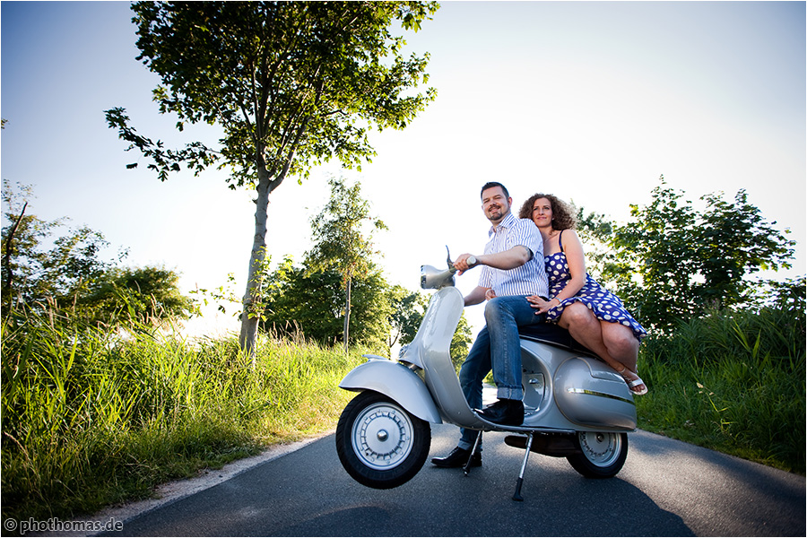 Hochzeitsfotograf Oldenburg: Paarfotos bei einem Engagement-Shooting in Jever (1)