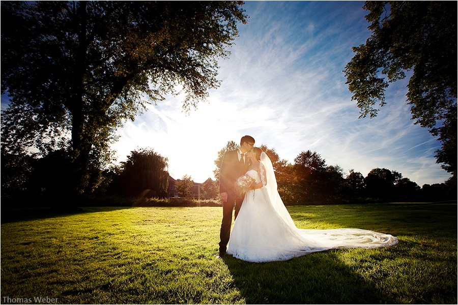 Hochzeitsfotograf Oldenburg: Hochzeitsreportage in Neukirchen-Vluyn und Hochzeitsfeier in der Schlussruine Hertefeld in Weeze (29)