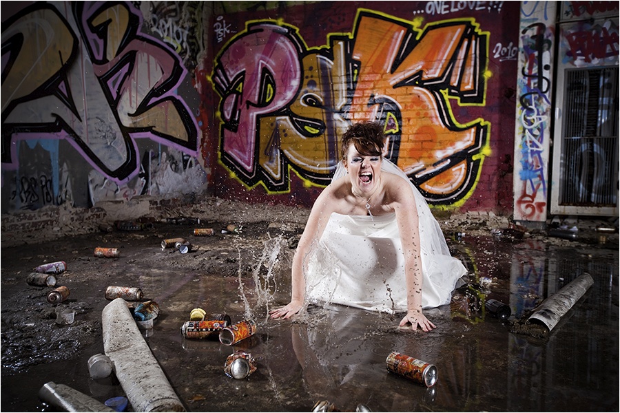 Hochzeitsfotograf Oldenburg: Trash the Dress Shooting im Olantis Huntebad Oldenburg (2)