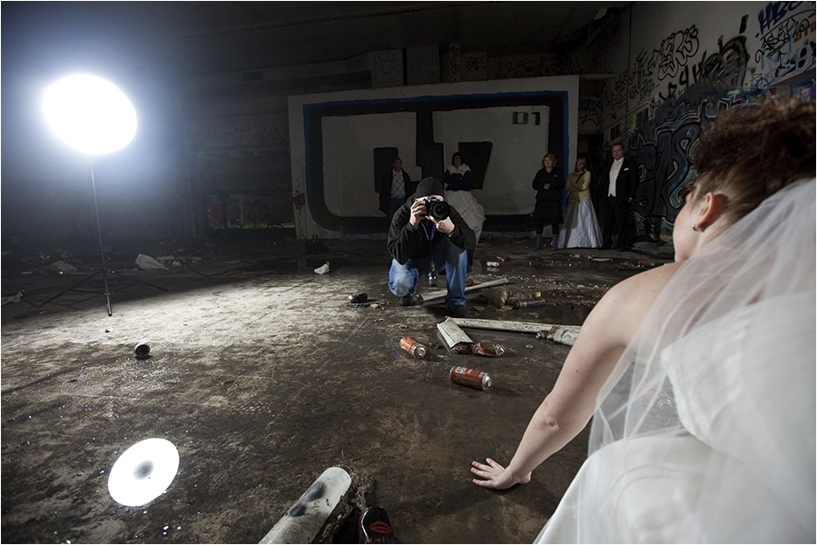 Hochzeitsfotograf Oldenburg: Trash the Dress Shooting im Olantis Huntebad Oldenburg (19)