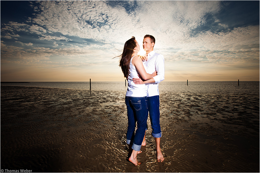 Hochzeitsfotograf Oldenburg: Verlobungs- und Engagement-Fotos am Strand von Greetsiel und Norddeich (10)