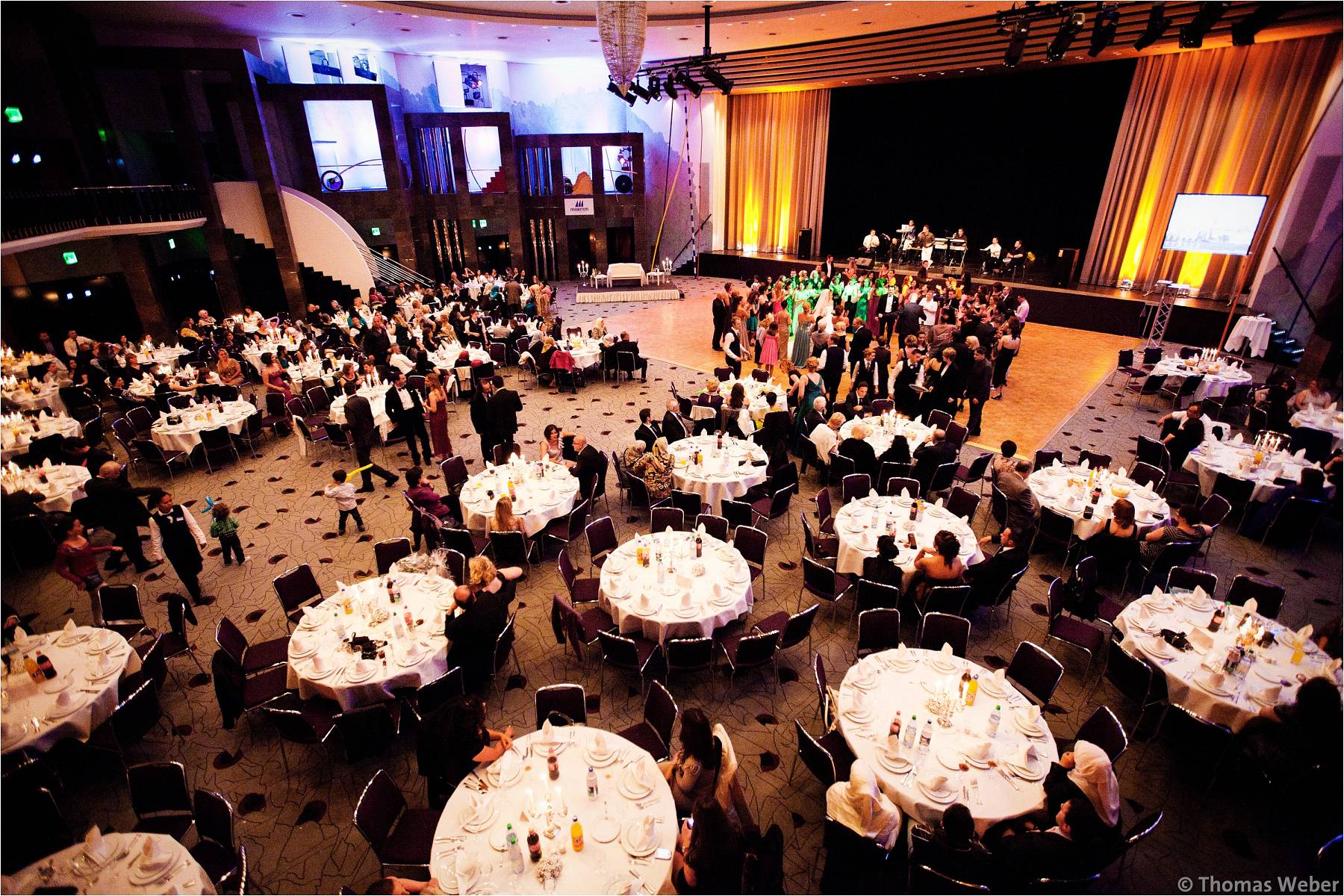 Hochzeitsfotograf Bremen: Türkische Hochzeit auf dem Lür Kropp Hof und Hochzeitsfeier im Maritim Hotel Bremen (19)