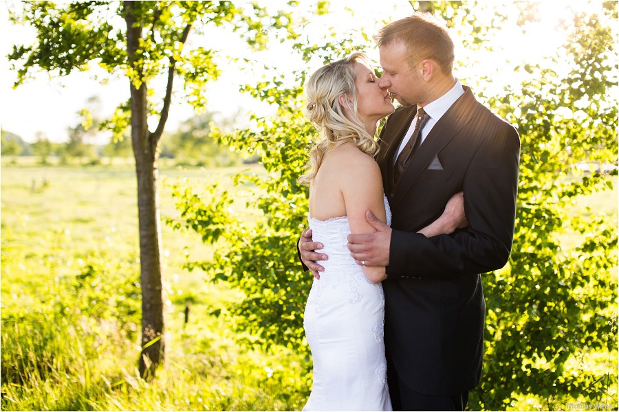 Hochzeitsfotograf Oldenburg: Hochzeitsportraits beim After-Wedding-Shooting in der Natur und am Strand von Dangast (1)