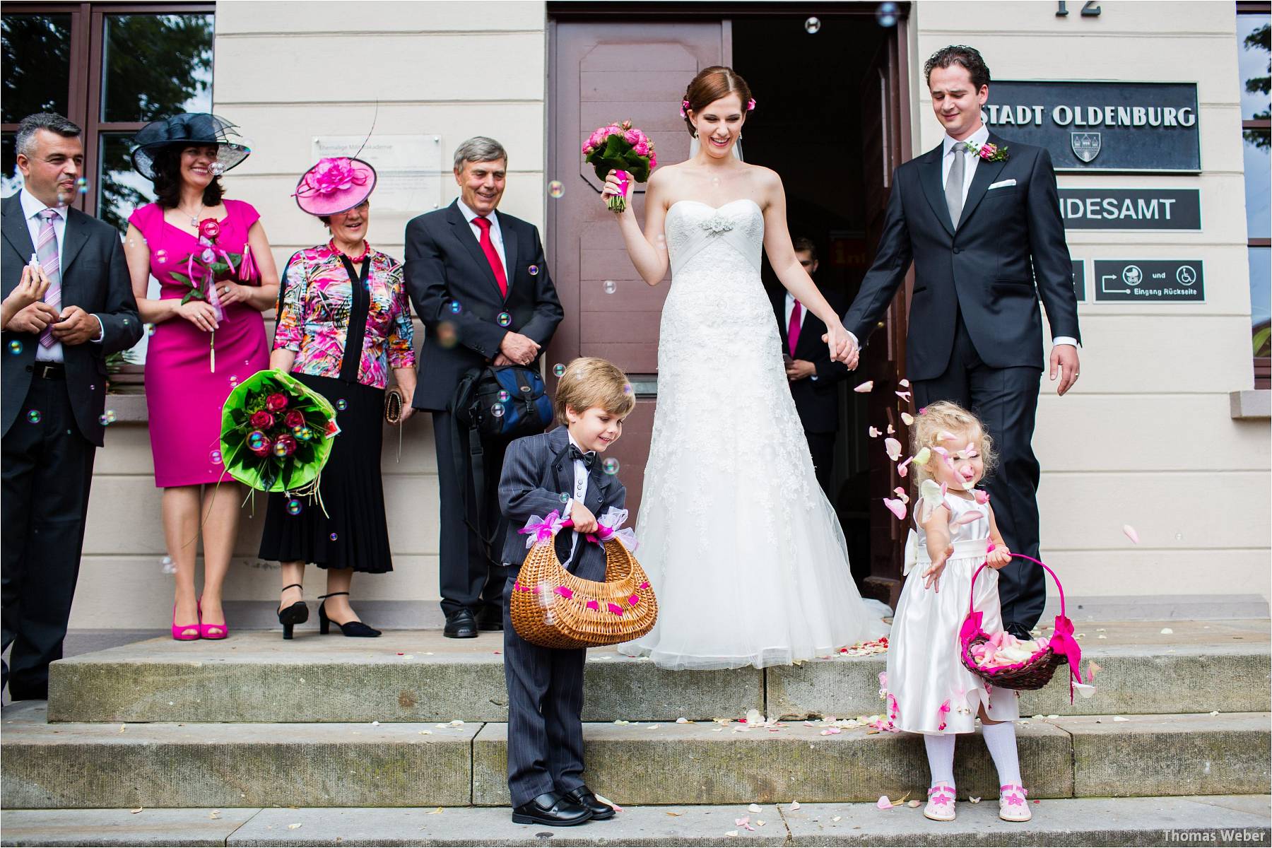 Hochzeitsfotograf Oldenburg: Russische Hochzeit im Standesamt am Pferdemarkt und Hochzeitsfeier im Landhaus Etzhorn (12)