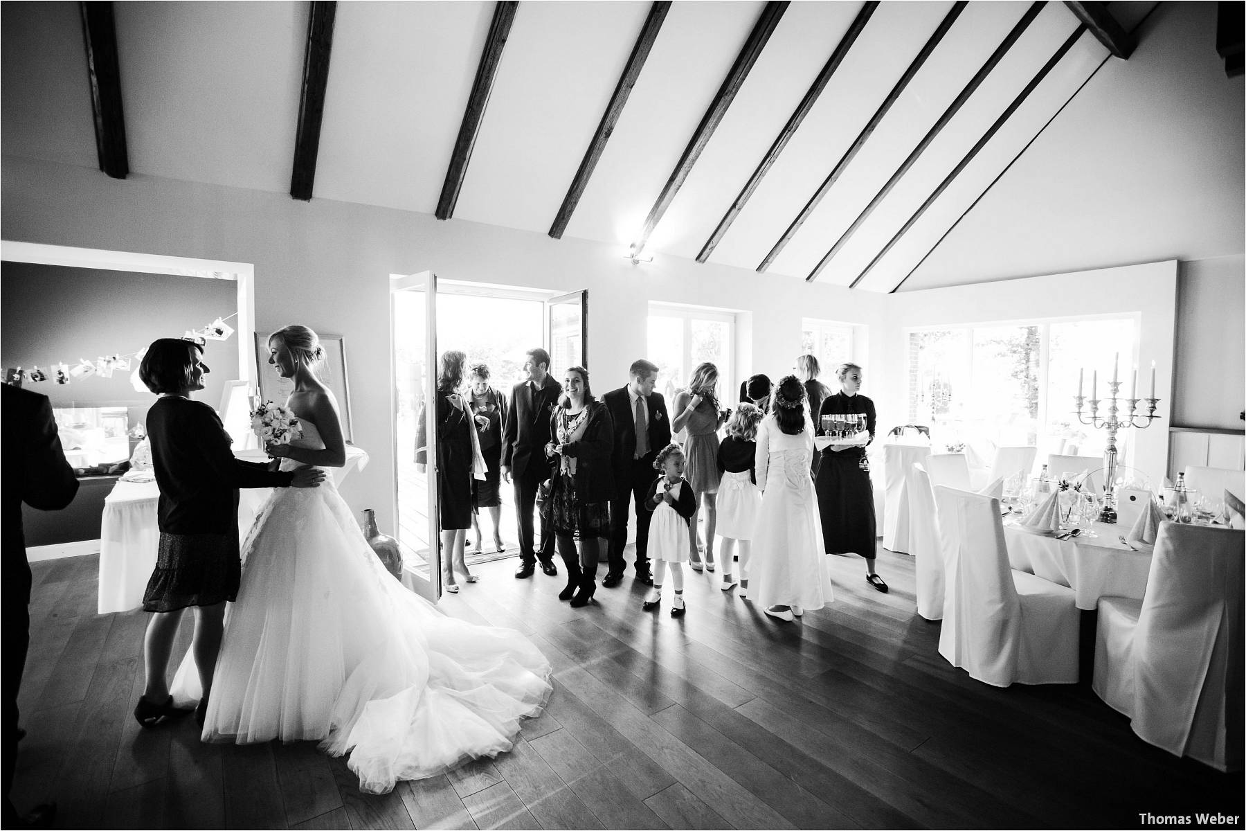 Hochzeitsfotograf Oldenburg: Hochzeit im Zollhaus und in der Eventscheune St. Georg in Rastede (33)