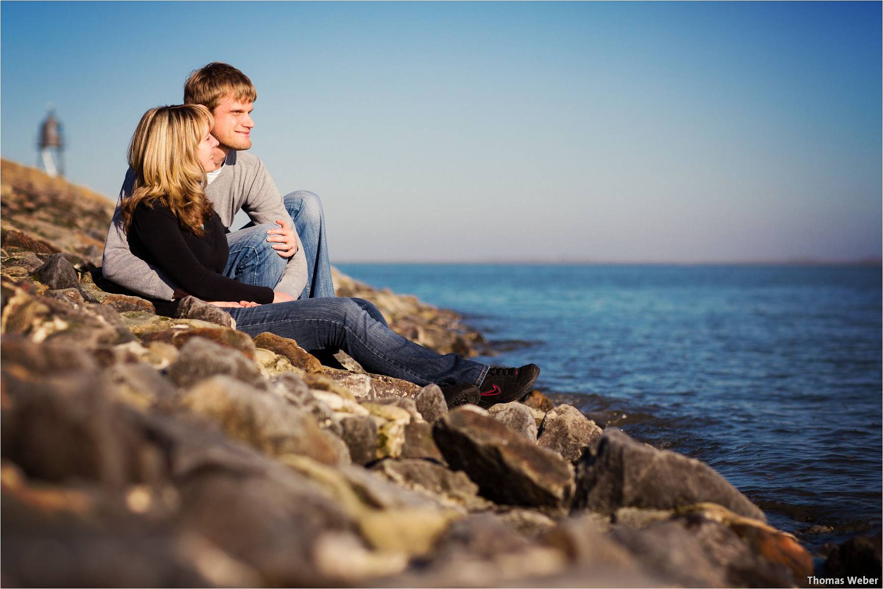 Hochzeitsfotograf Wilhelmshaven: Engagement- und Verlobungsfotos für die Einladungskarten der Hochzeit (2)