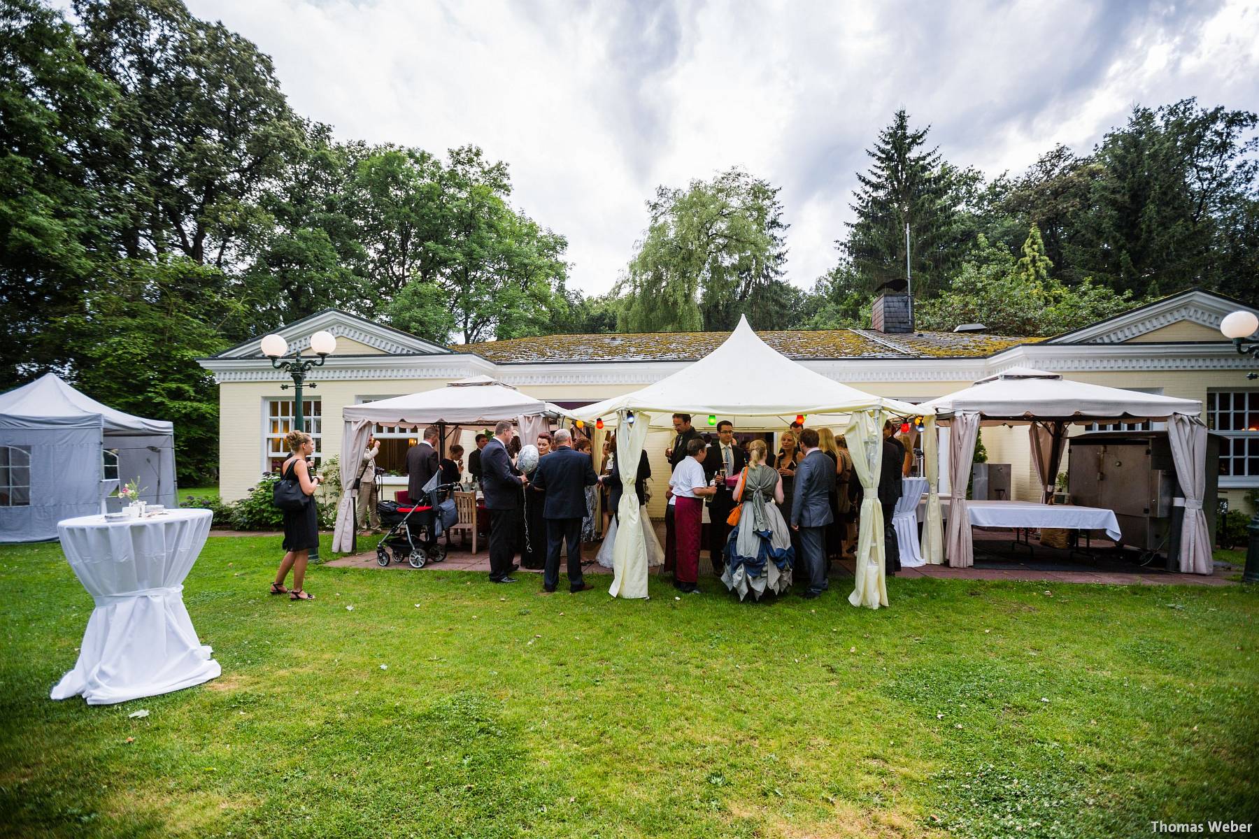 Hochzeitsfotograf Oldenburg: Kirchliche Trauung in der Garnisonkirche Oldenburg und Feier im Landhaus Etzhorn Oldenburg (28)