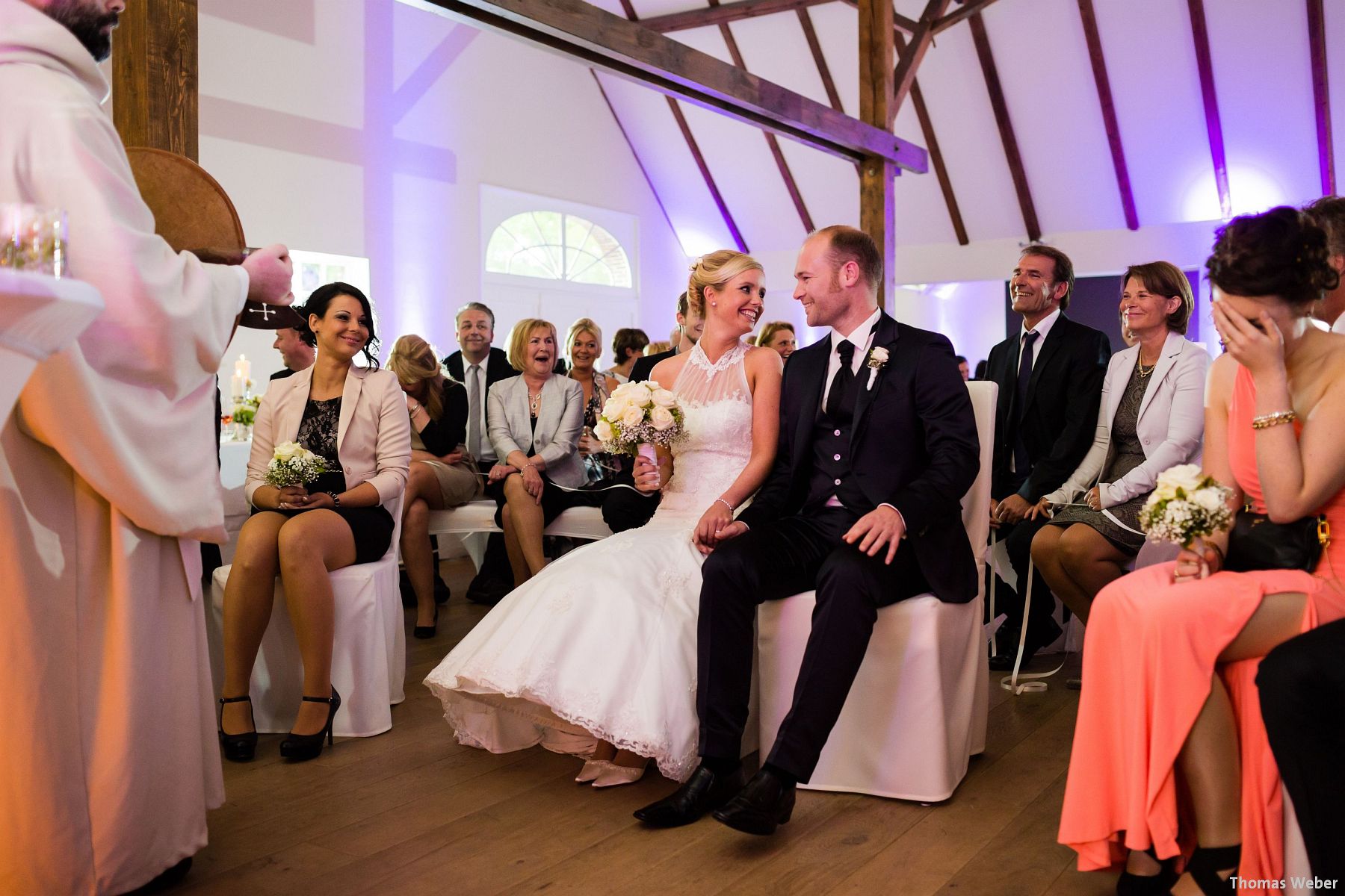 Hochzeitsfotograf Oldenburg: Hochzeit in der Eventscheune St. Georg in Rastede (49)