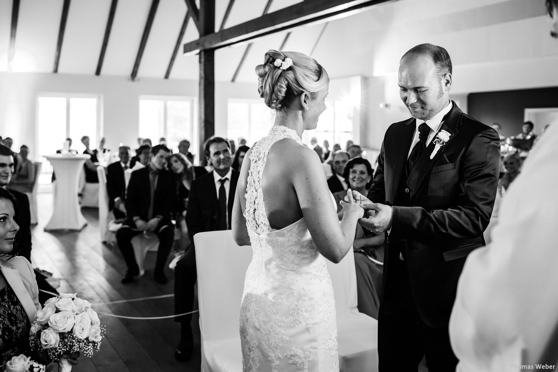 Hochzeitsfotograf Oldenburg: Hochzeit in der Eventscheune St. Georg in Rastede (56)