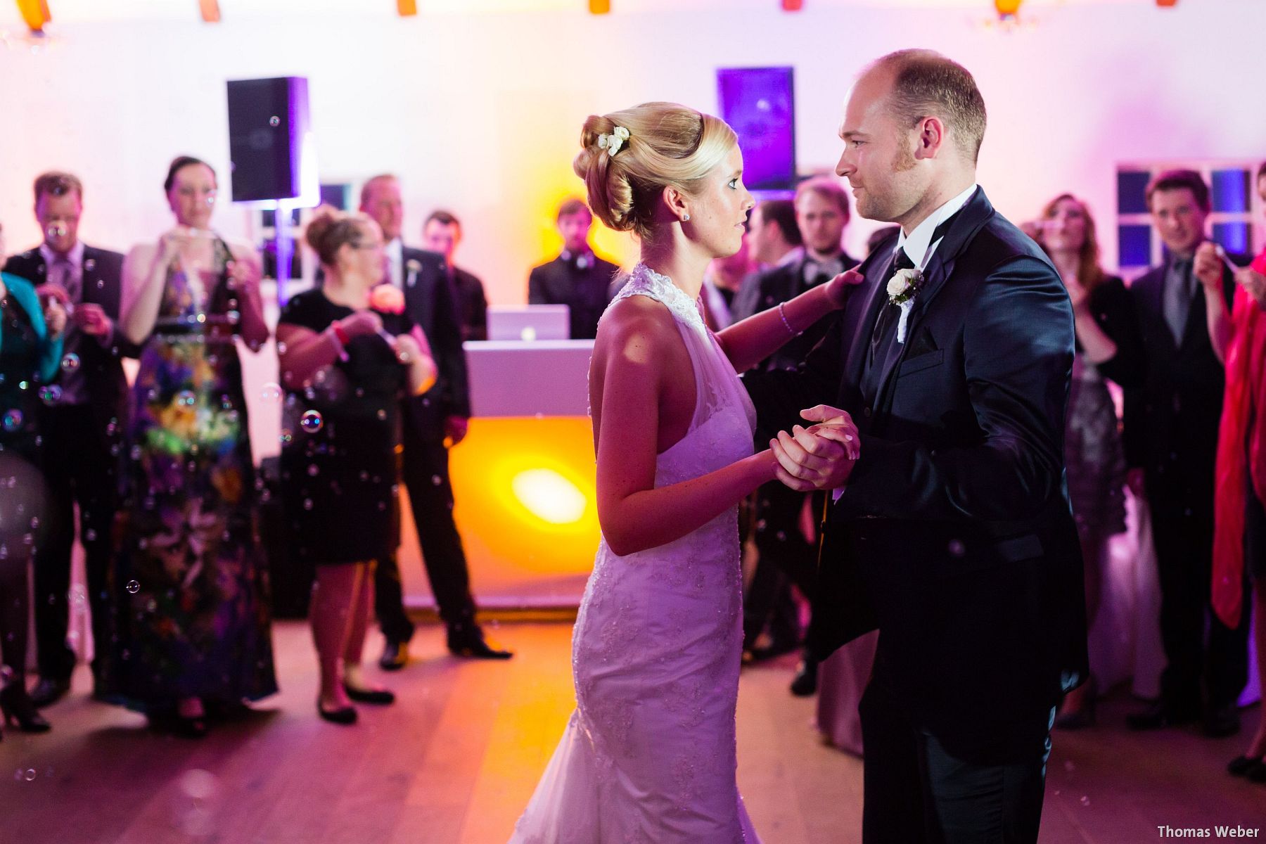 Hochzeitsfotograf Oldenburg: Hochzeit in der Eventscheune St. Georg in Rastede (78)