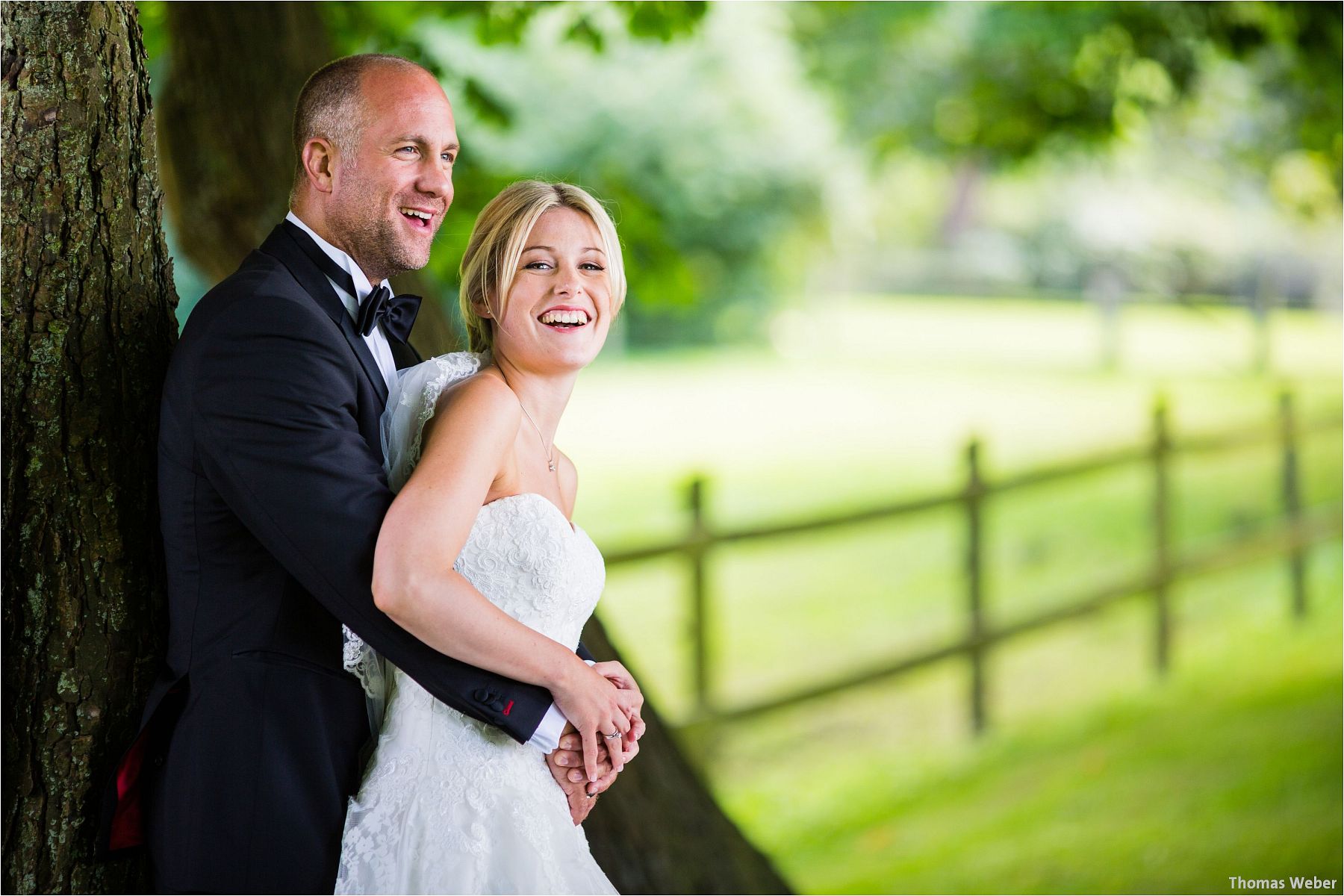 Hochzeitsfotograf Thomas Weber aus Oldenburg: Hochzeitsreportage und Hochzeitsfotos der standesamtlichen Trauung im Schloss Oldenburg, kirchlichen Hochzeit in der Lambertikirche Oldenburg und Hochzeitsfeier auf dem Gut Horn Gristede