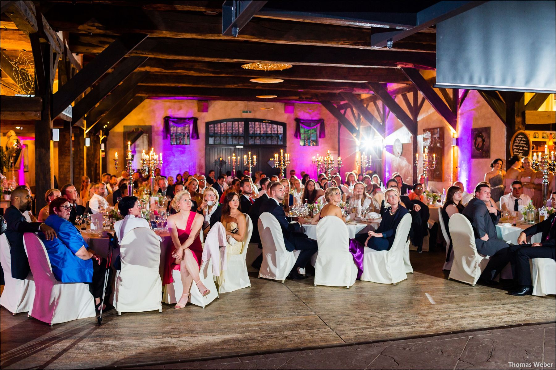 Hochzeitsfotograf Thomas Weber aus Oldenburg: Hochzeitsreportage und Hochzeitsfotos der standesamtlichen Trauung im Schloss Oldenburg, kirchlichen Hochzeit in der Lambertikirche Oldenburg und Hochzeitsfeier auf dem Gut Horn Gristede