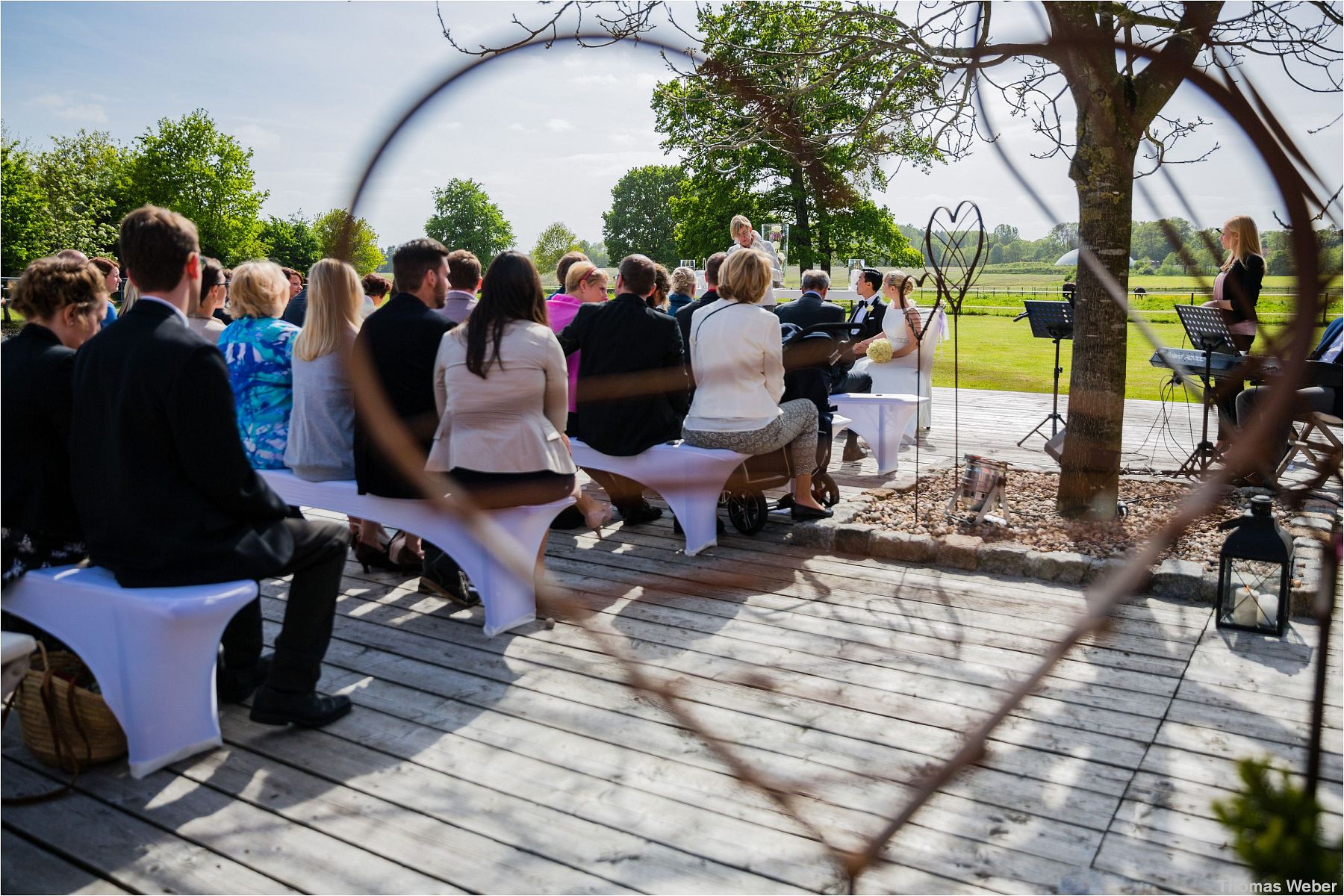 Hochzeit im Standesamt am Pferdemarkt in Oldenburg und freie Trauung in der Eventscheune St. Georg Rastede, Hochzeitsfotograf Oldenburg, Thomas Weber