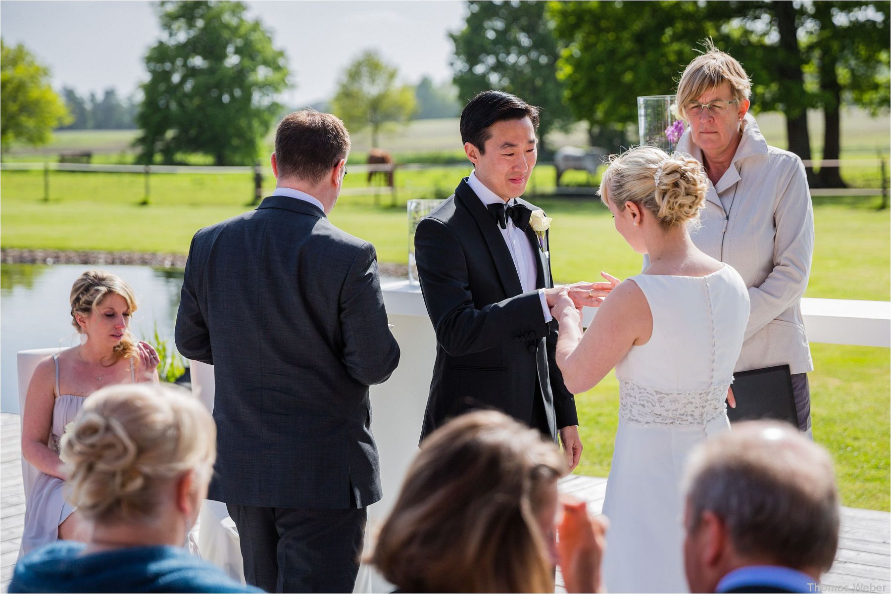 Hochzeit im Standesamt am Pferdemarkt in Oldenburg und freie Trauung in der Eventscheune St. Georg Rastede, Hochzeitsfotograf Oldenburg, Thomas Weber