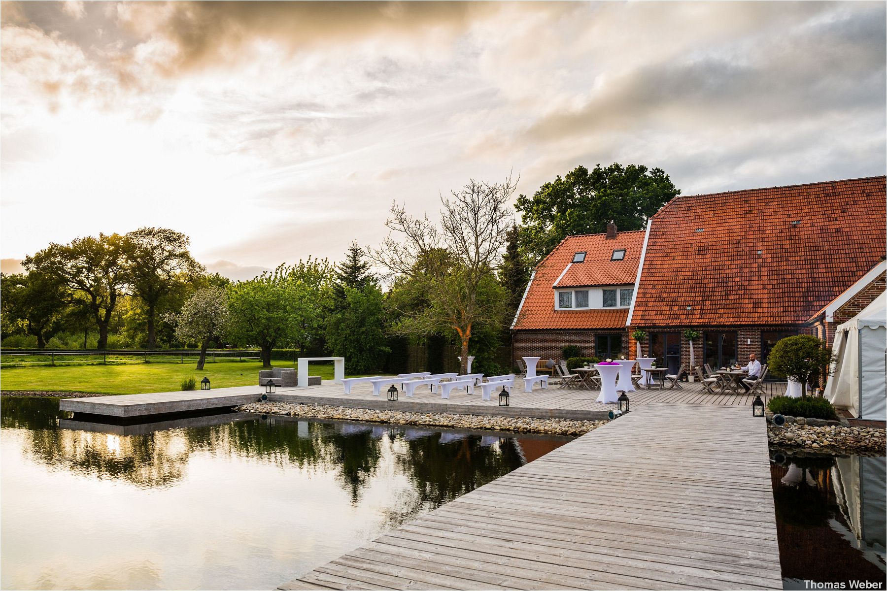 Hochzeit im Standesamt am Pferdemarkt in Oldenburg und freie Trauung in der Eventscheune St. Georg Rastede, Hochzeitsfotograf Oldenburg, Thomas Weber