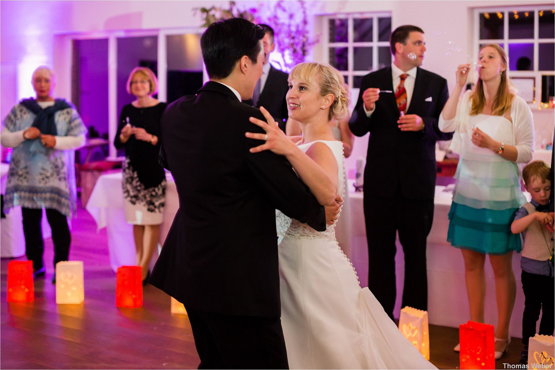 Hochzeit im Standesamt am Pferdemarkt in Oldenburg und freie Trauung in der Eventscheune St. Georg Rastede, Hochzeitsfotograf Oldenburg, Thomas Weber