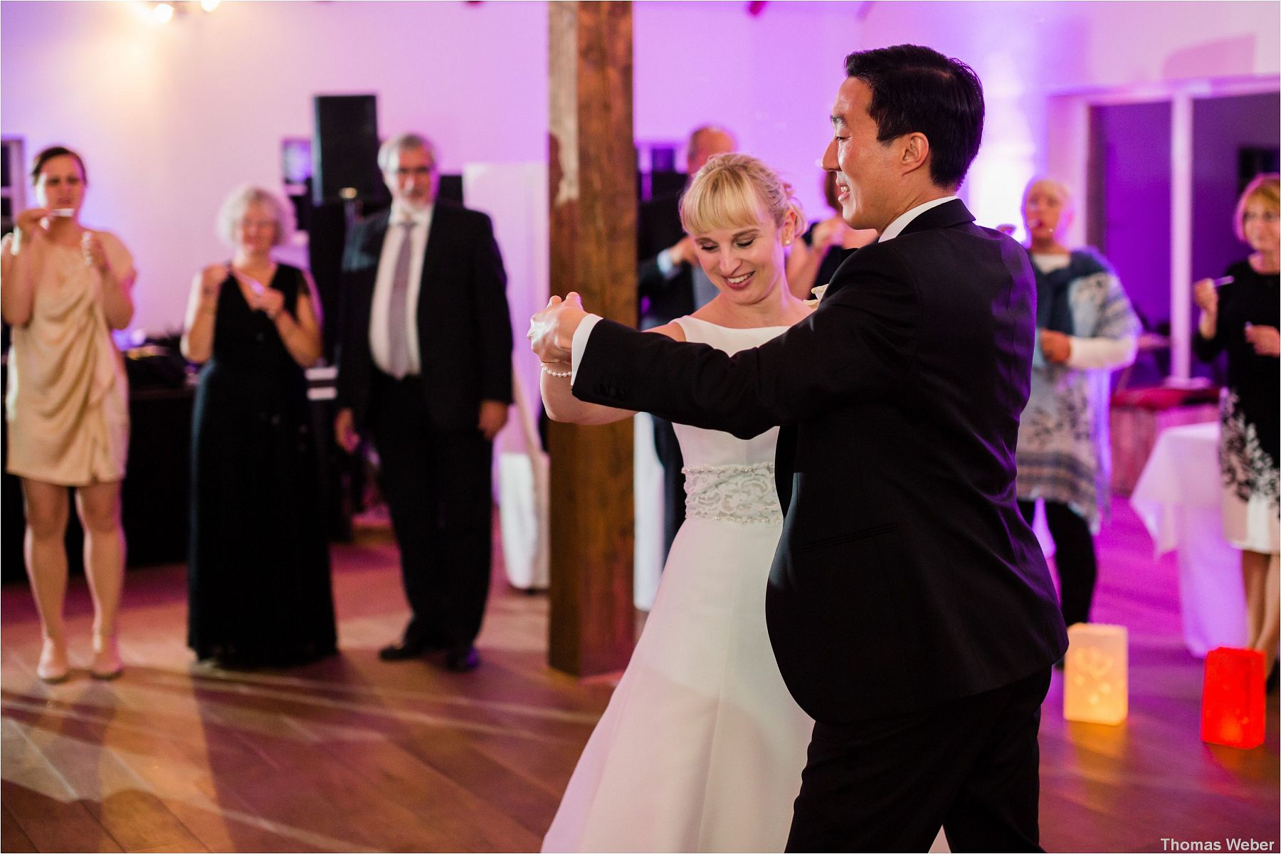 Hochzeit im Standesamt am Pferdemarkt in Oldenburg und freie Trauung in der Eventscheune St. Georg Rastede, Hochzeitsfotograf Oldenburg, Thomas Weber