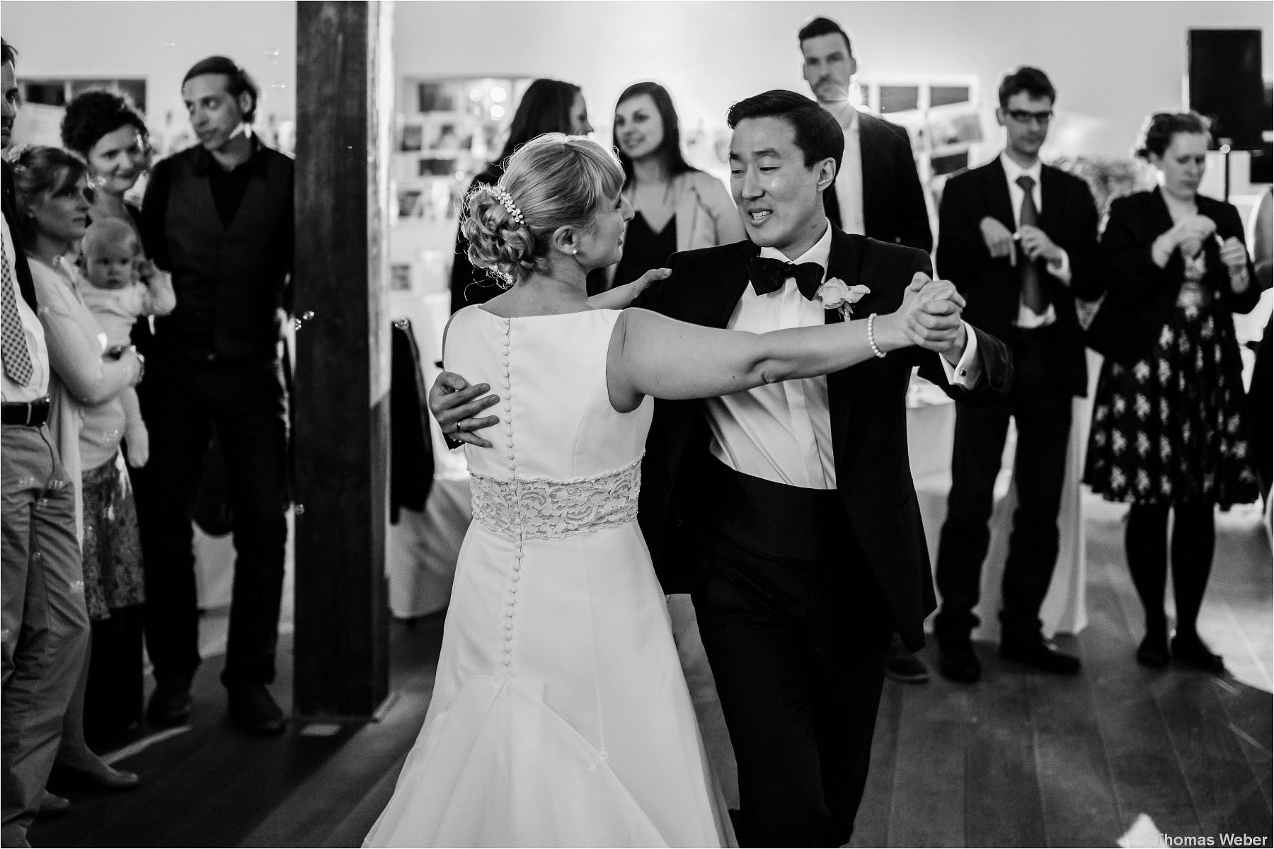 Hochzeit im Standesamt am Pferdemarkt in Oldenburg und freie Trauung in der Eventscheune St. Georg Rastede, Hochzeitsfotograf Oldenburg, Thomas Weber