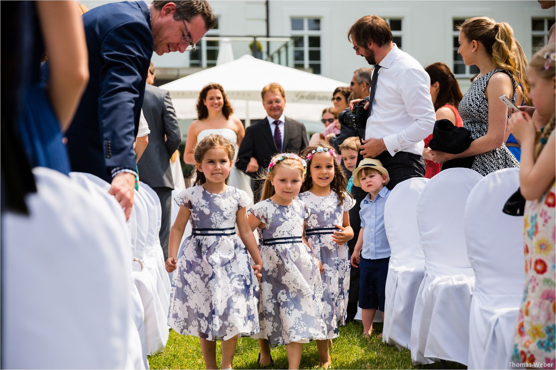 Hochzeitsfotograf Thomas Weber aus Oldenburg: Wunderschöne Hochzeit auf Schlossgut Groß Schwansee an der Ostsee