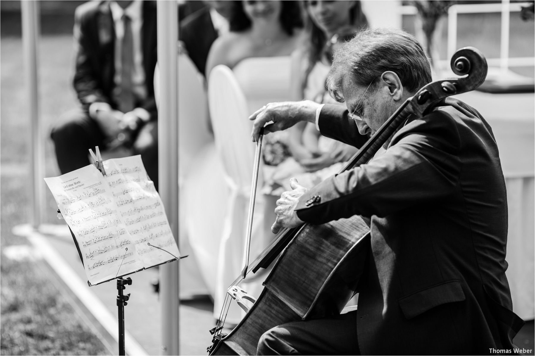 Hochzeitsfotograf Thomas Weber aus Oldenburg: Wunderschöne Hochzeit auf Schlossgut Groß Schwansee an der Ostsee