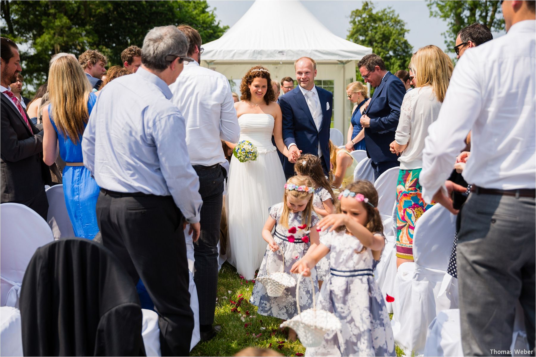 Hochzeitsfotograf Thomas Weber aus Oldenburg: Wunderschöne Hochzeit auf Schlossgut Groß Schwansee an der Ostsee