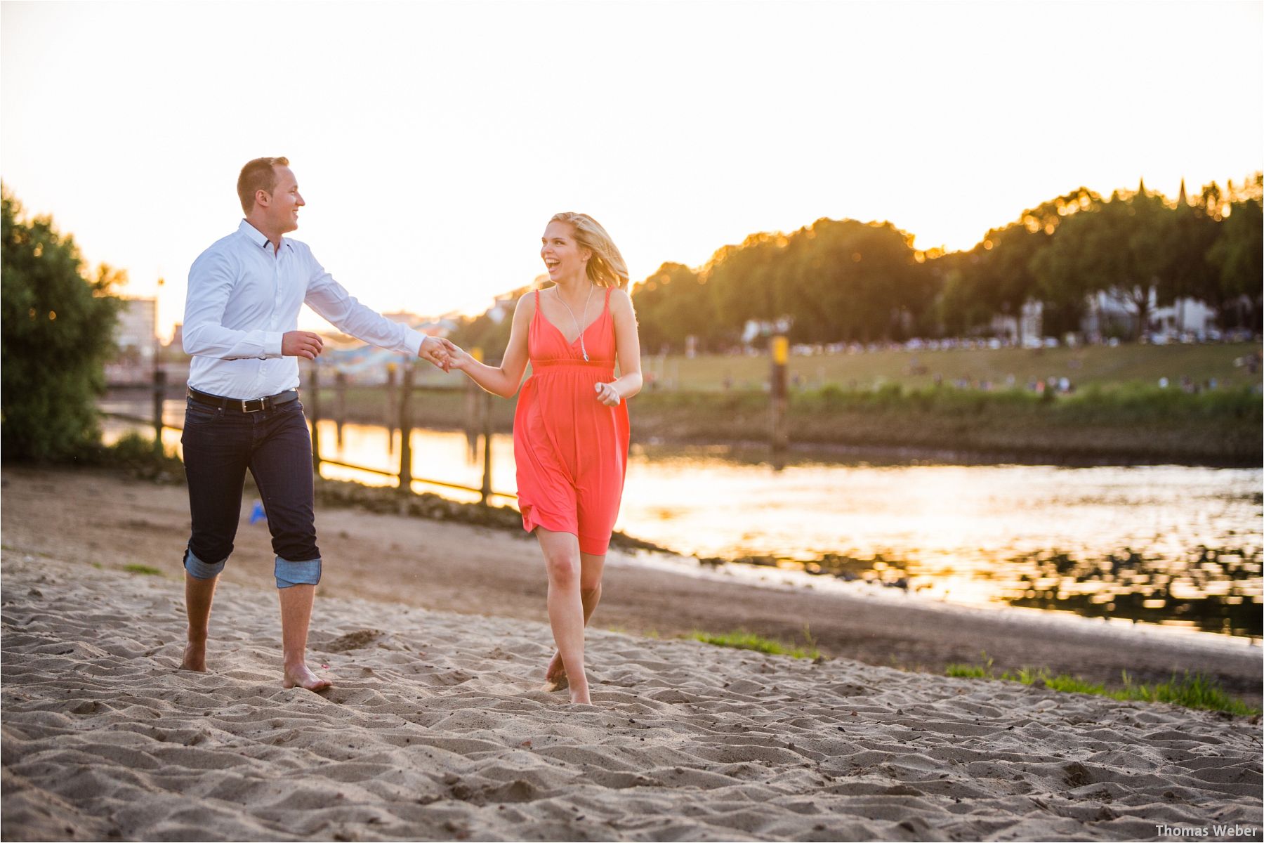 Hochzeitsfotograf Thomas Weber aus Oldenburg: Engagement-Fotos und Paarfotos eines angehenden Hochzeitspaares