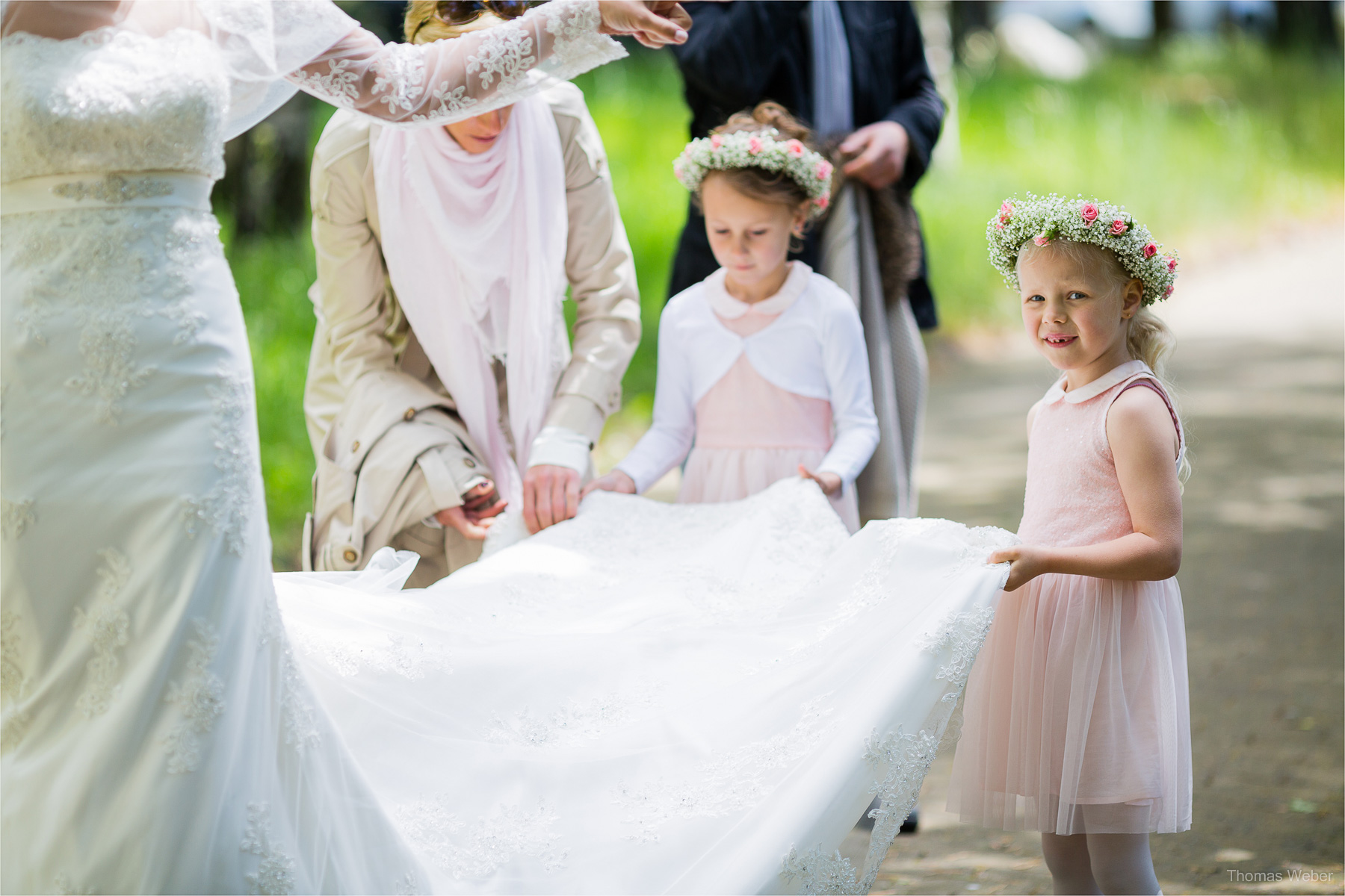 Hochzeit auf dem Gut Sandheide und Hochzeitsfeier in der Eventscheune St. Georg in Rastede, Hochzeitsfotograf Thomas Weber aus Oldenburg