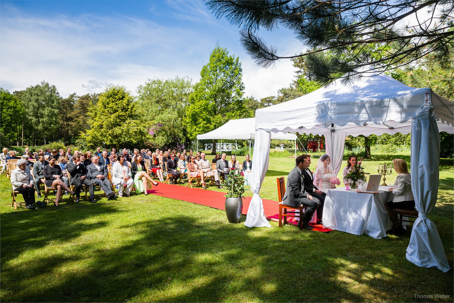 Hochzeit auf dem Gut Sandheide und Hochzeitsfeier in der Eventscheune St. Georg in Rastede, Hochzeitsfotograf Thomas Weber aus Oldenburg