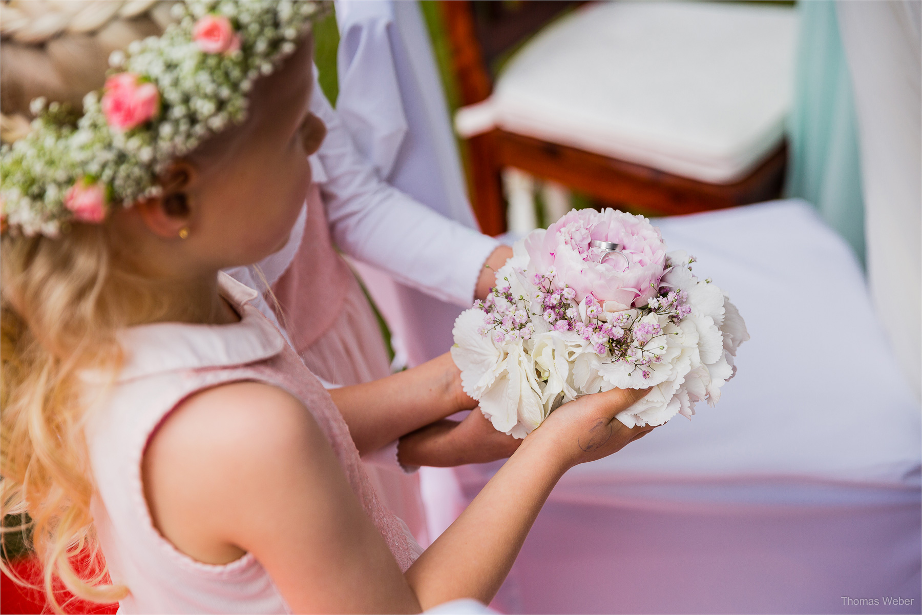 Hochzeit auf dem Gut Sandheide und Hochzeitsfeier in der Eventscheune St. Georg in Rastede, Hochzeitsfotograf Thomas Weber aus Oldenburg