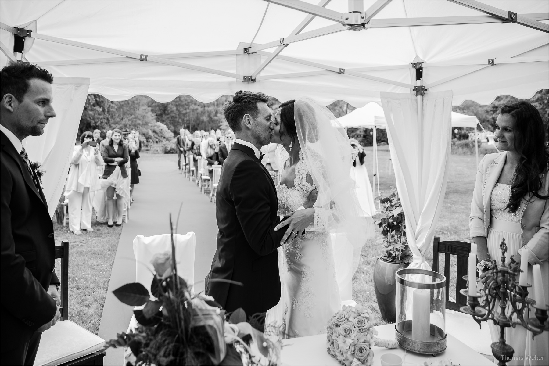 Hochzeit auf dem Gut Sandheide und Hochzeitsfeier in der Eventscheune St. Georg in Rastede, Hochzeitsfotograf Thomas Weber aus Oldenburg