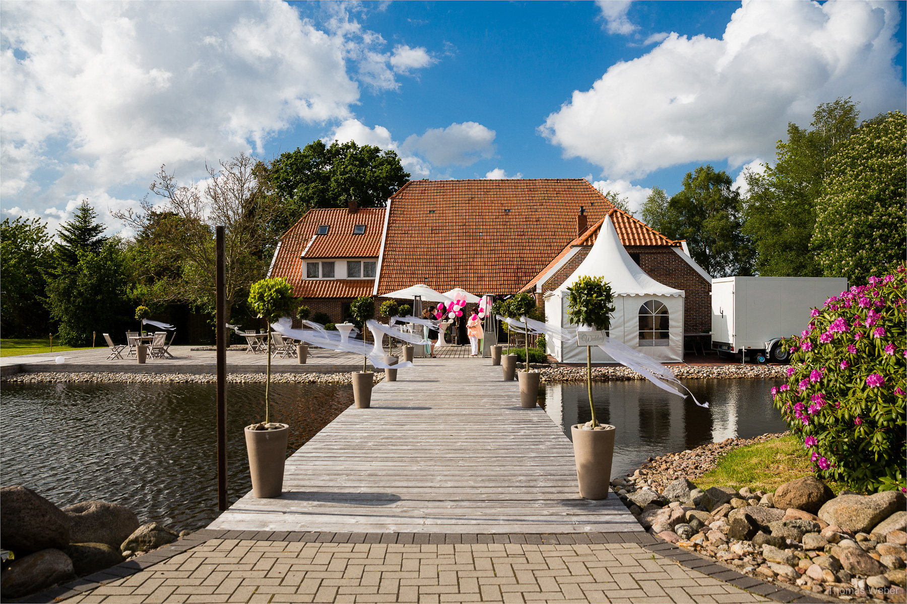 Hochzeit auf dem Gut Sandheide und Hochzeitsfeier in der Eventscheune St. Georg in Rastede, Hochzeitsfotograf Thomas Weber aus Oldenburg