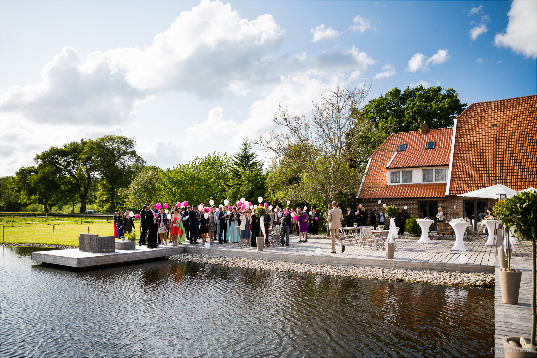 Hochzeit auf dem Gut Sandheide und Hochzeitsfeier in der Eventscheune St. Georg in Rastede, Hochzeitsfotograf Thomas Weber aus Oldenburg