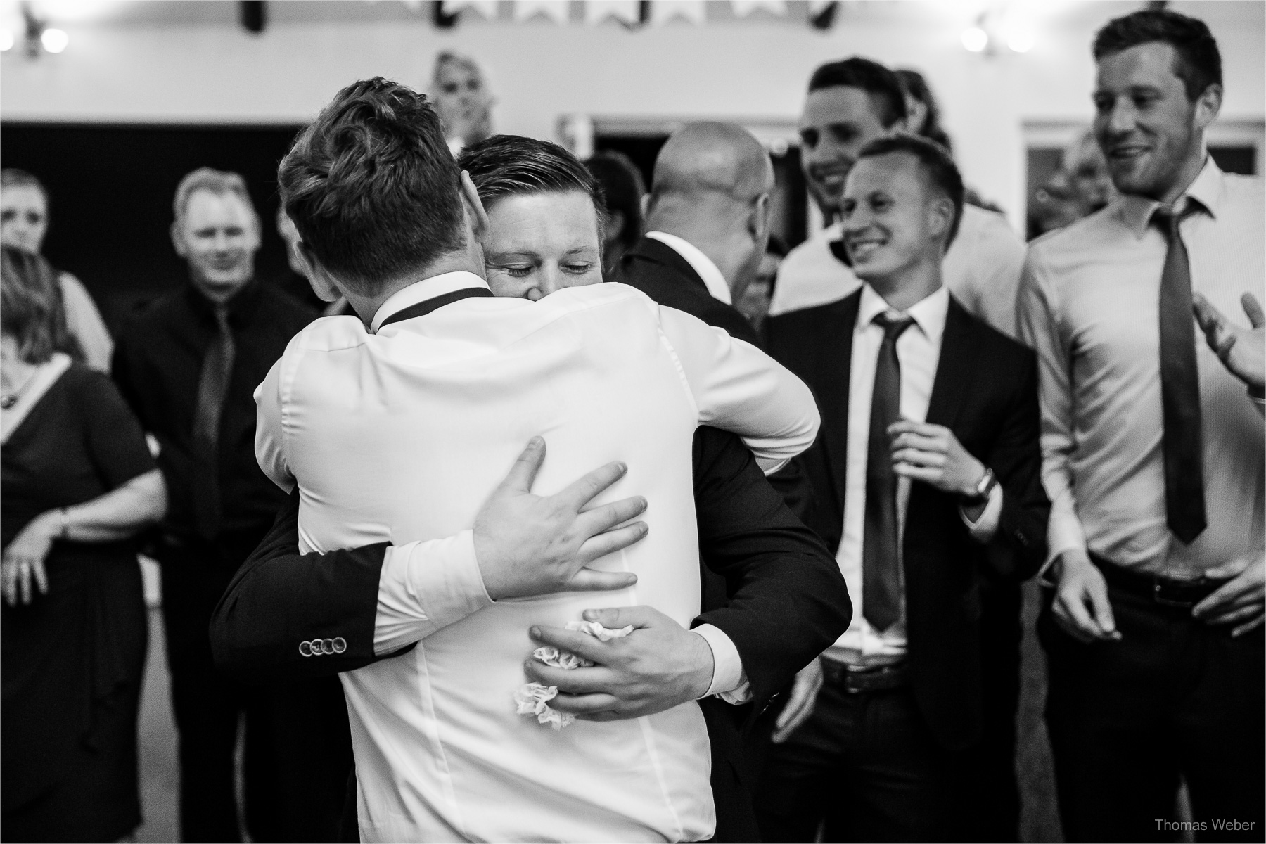 Hochzeit auf dem Gut Sandheide und Hochzeitsfeier in der Eventscheune St. Georg in Rastede, Hochzeitsfotograf Thomas Weber aus Oldenburg