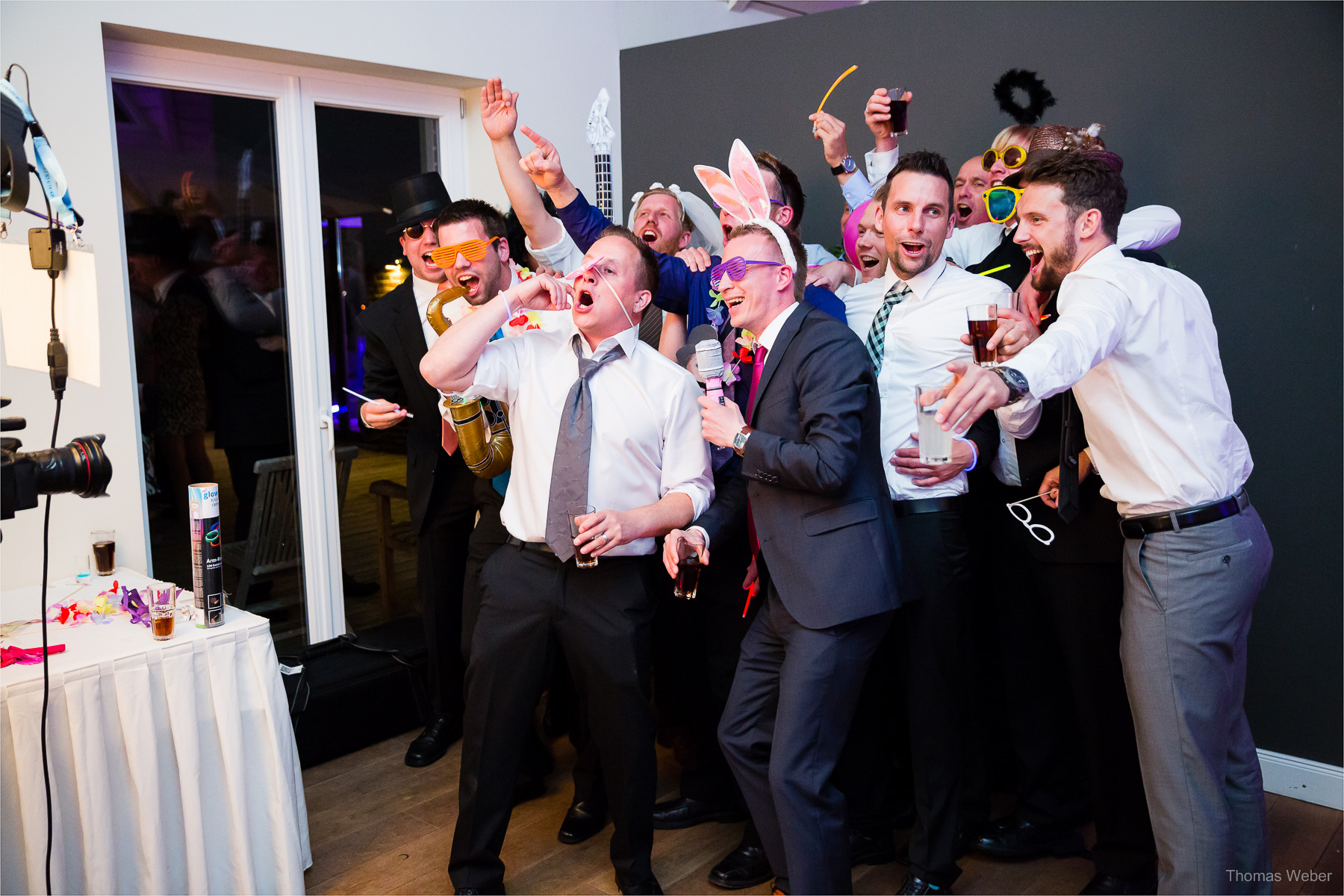 Hochzeit auf dem Gut Sandheide und Hochzeitsfeier in der Eventscheune St. Georg in Rastede, Hochzeitsfotograf Thomas Weber aus Oldenburg