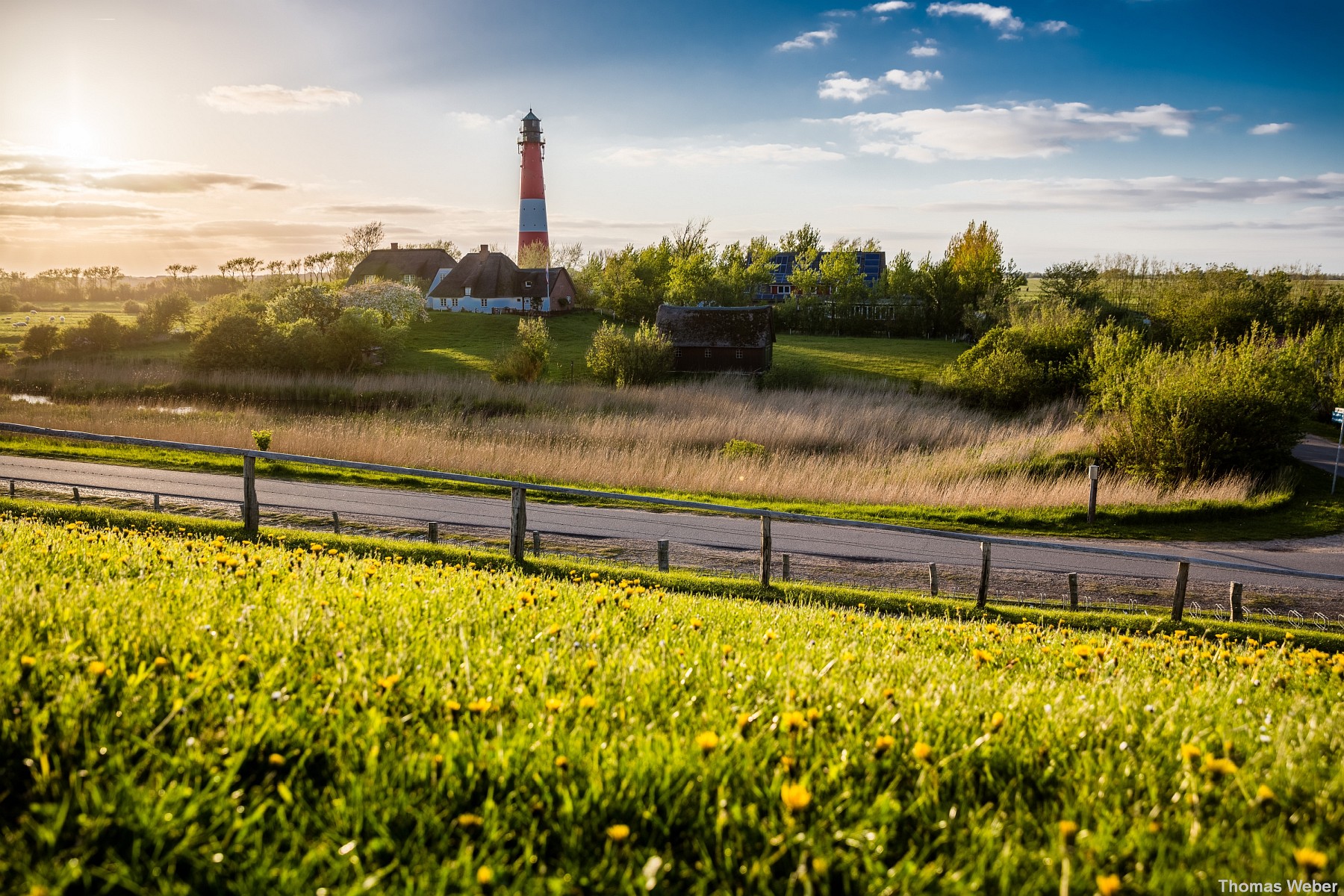 Standesamtliche Hochzeit auf dem Leuchtturm der Insel Pellworm, Hochzeitsfotograf Thomas Weber