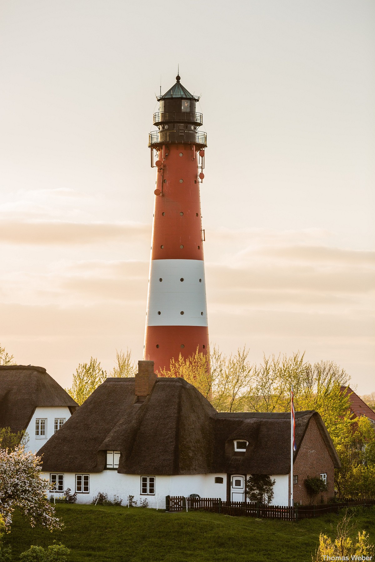 Standesamtliche Hochzeit auf dem Leuchtturm der Insel Pellworm, Hochzeitsfotograf Thomas Weber