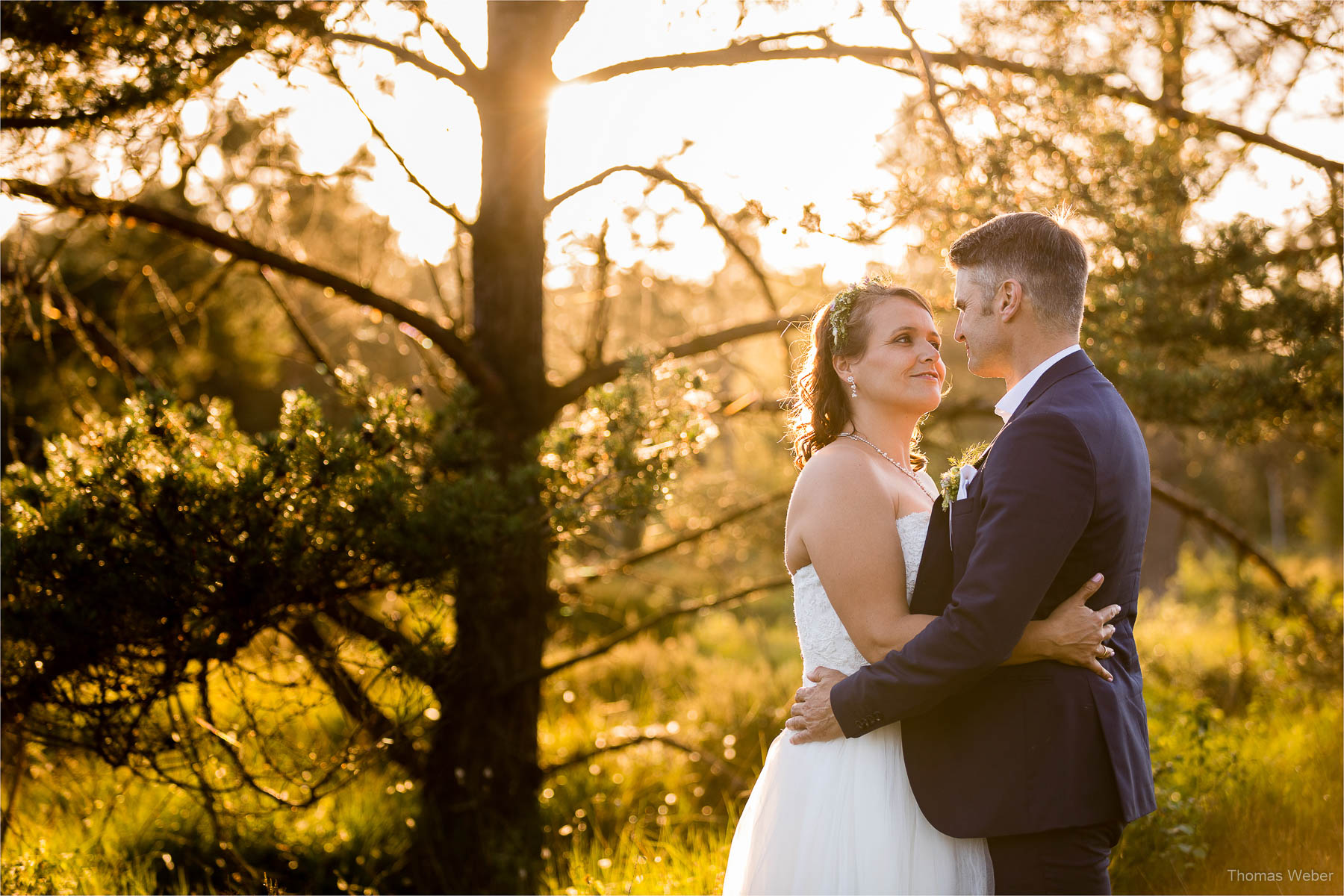 After Wedding Shooting in einer Moorlandschaft, Hochzeitsfotograf Thomas Weber aus Oldenburg