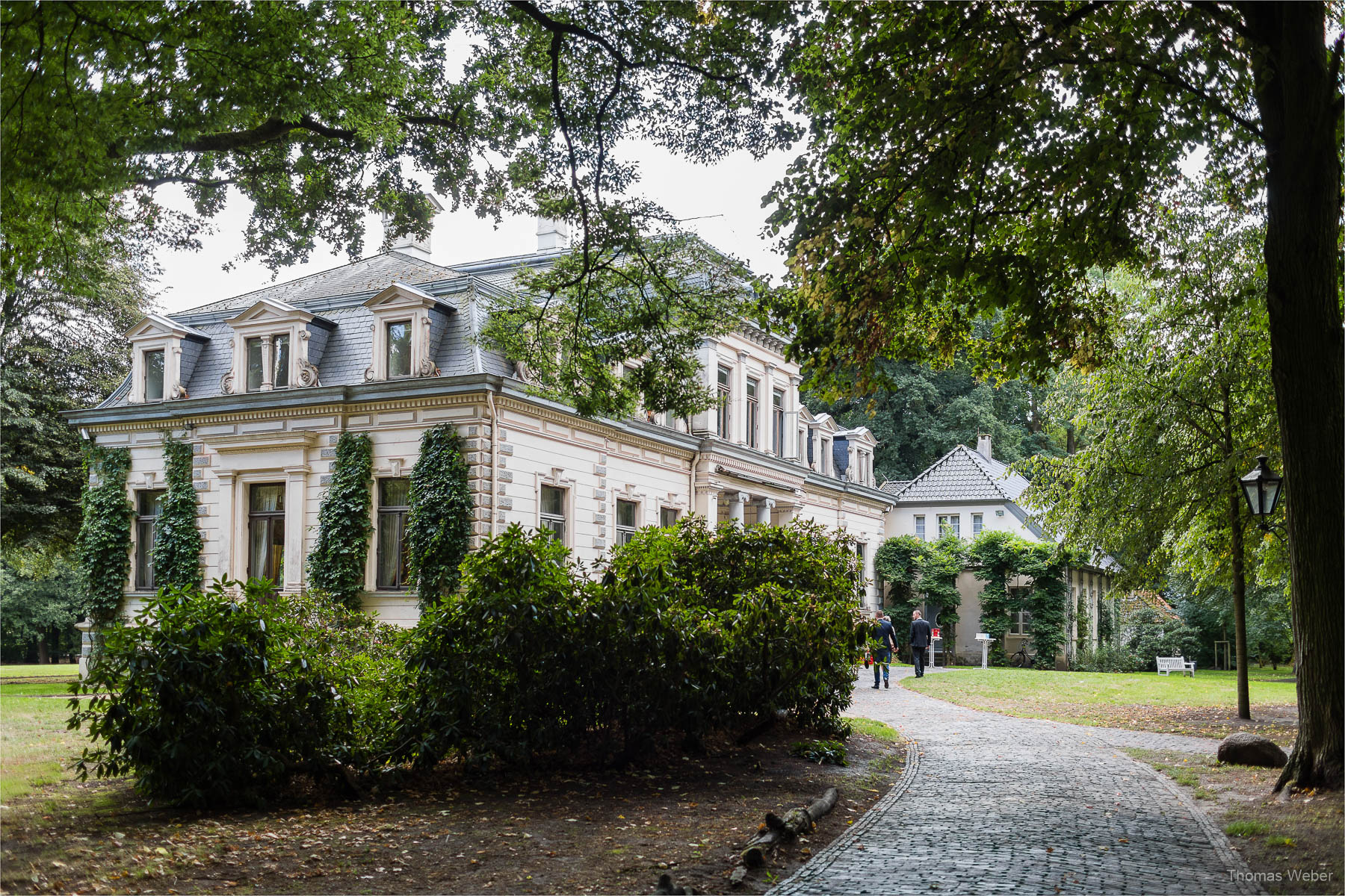 Standesamtliche Hochzeit im Palais Rastede, Hochzeitsfotograf Thomas Weber aus Oldenburg