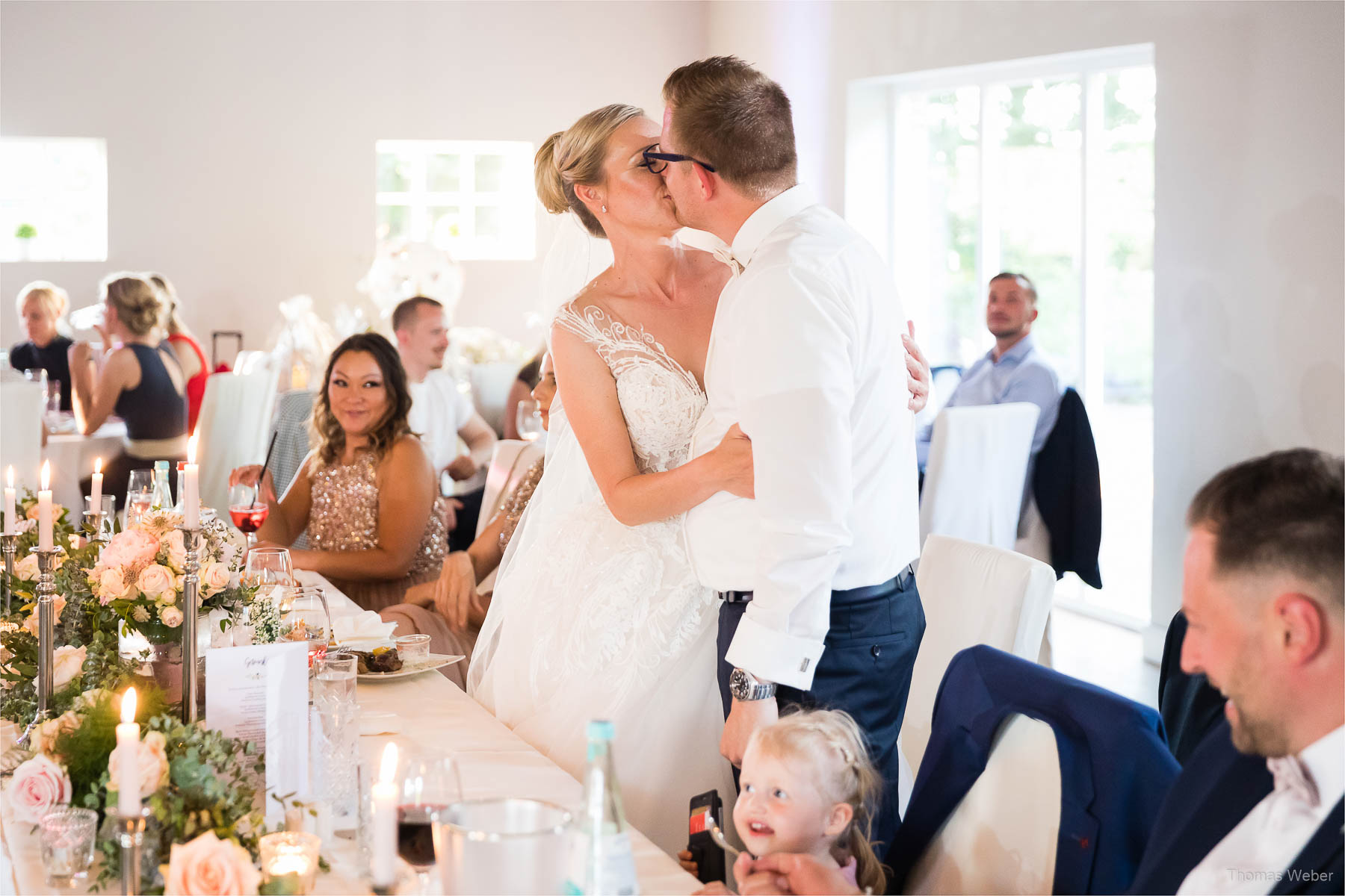 Verschiedene Reden auf der Hochzeitsfeier, Kirchliche Hochzeit in Rastede und Hochzeitsfeier in der Scheune St. Georg Rastede, Hochzeitsfotograf Thomas Weber aus Oldenburg