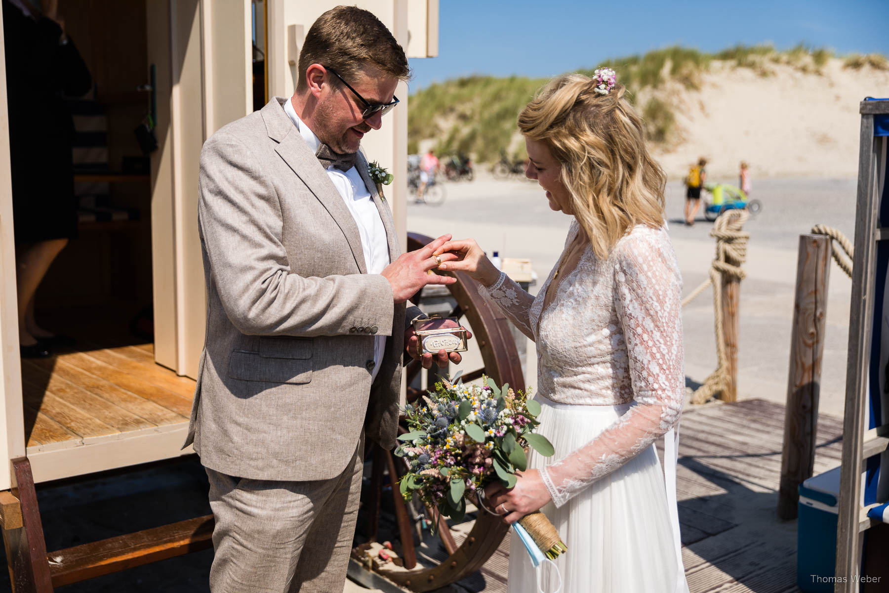 Hochzeit auf Norderney, Trauung im Badekarren, Hochzeitsfotograf Thomas Weber