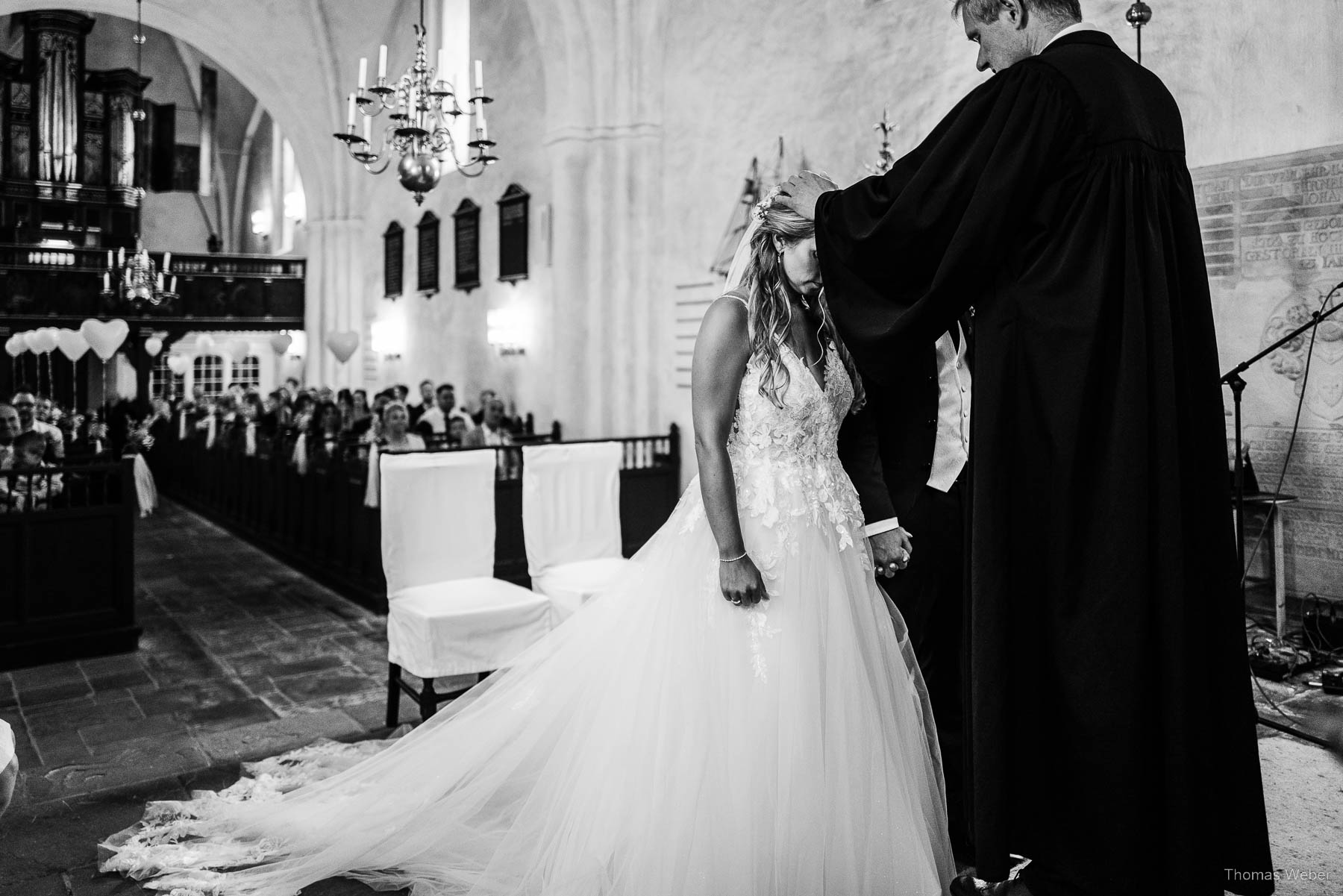 Kirchliche Trauung in Hooksiel, Hochzeitsfotograf Oldenburg