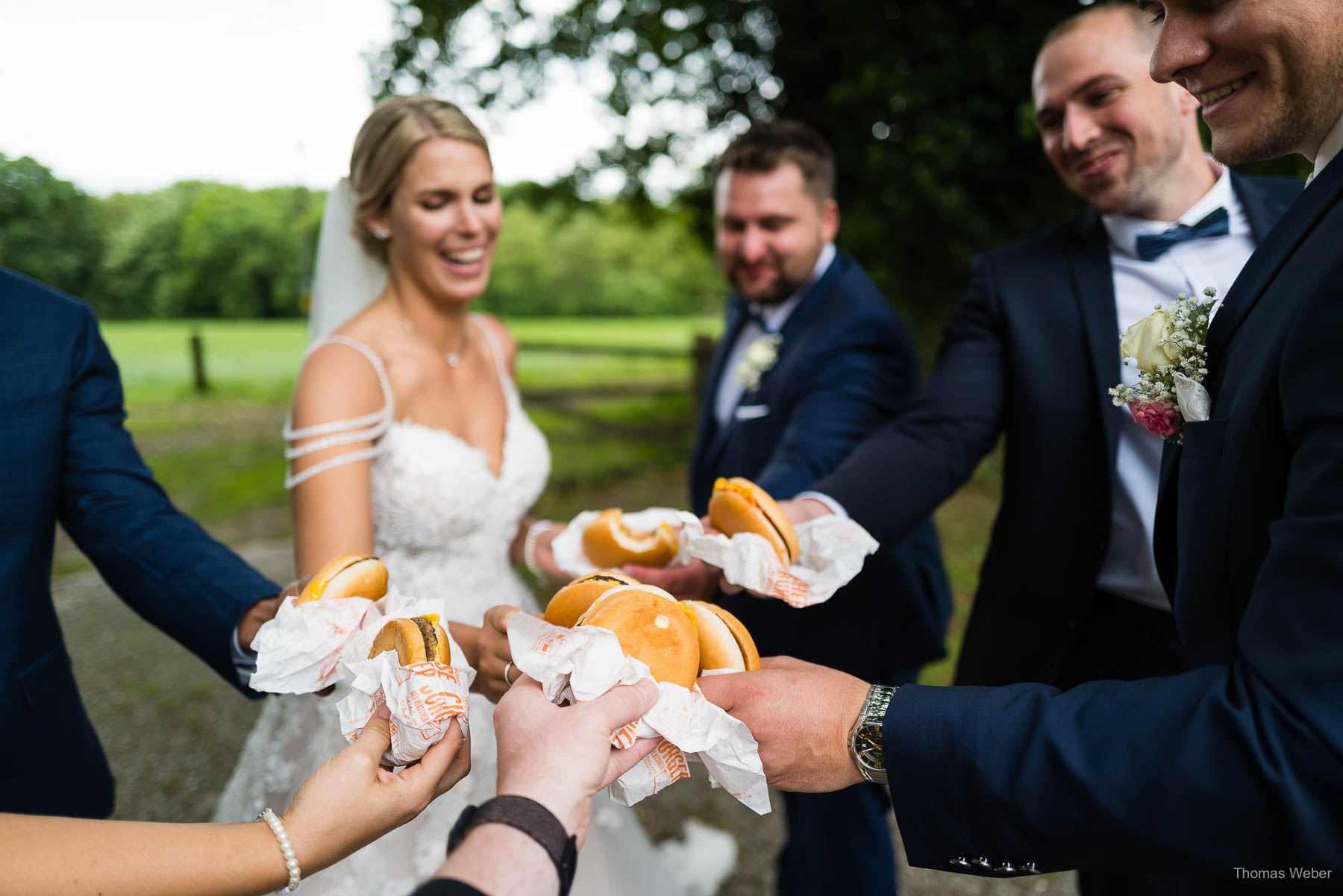 Hochzeitsfotos des Brautpaares in Bad Zwischenahn, Oldenburg und Rastede, Hochzeitsfotograf Thomas Weber