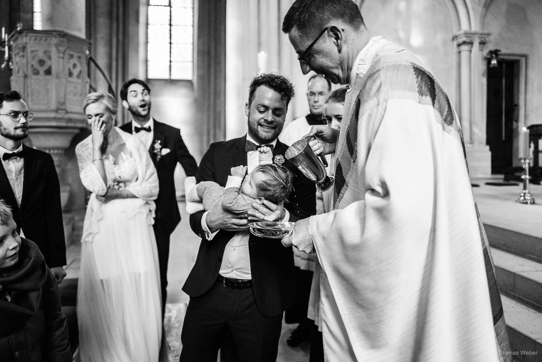 Kirchliche Trauung im Münsterland mit Taufe, Hochzeitsfotograf Thomas Weber