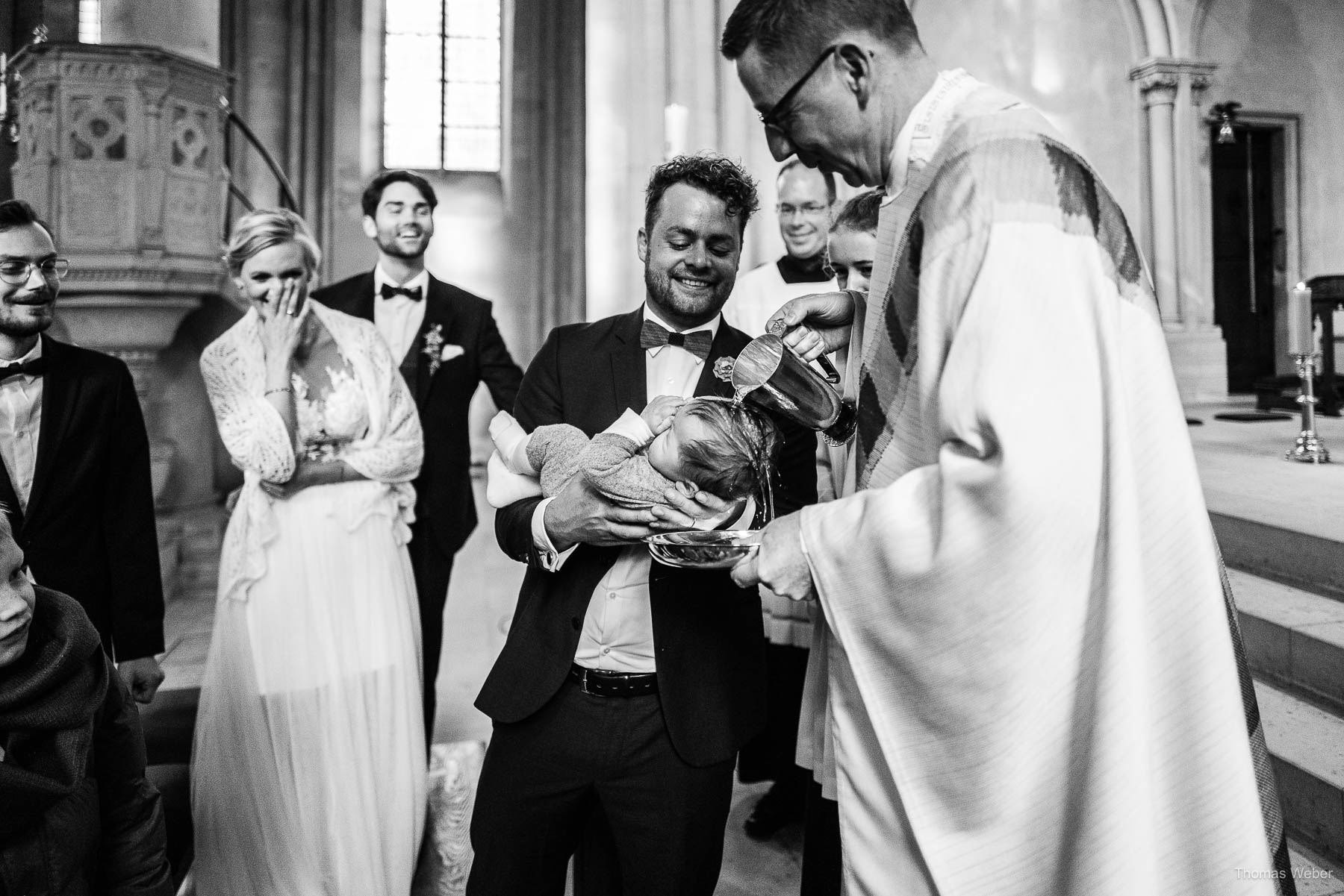 Kirchliche Trauung im Münsterland mit Taufe, Hochzeitsfotograf Thomas Weber