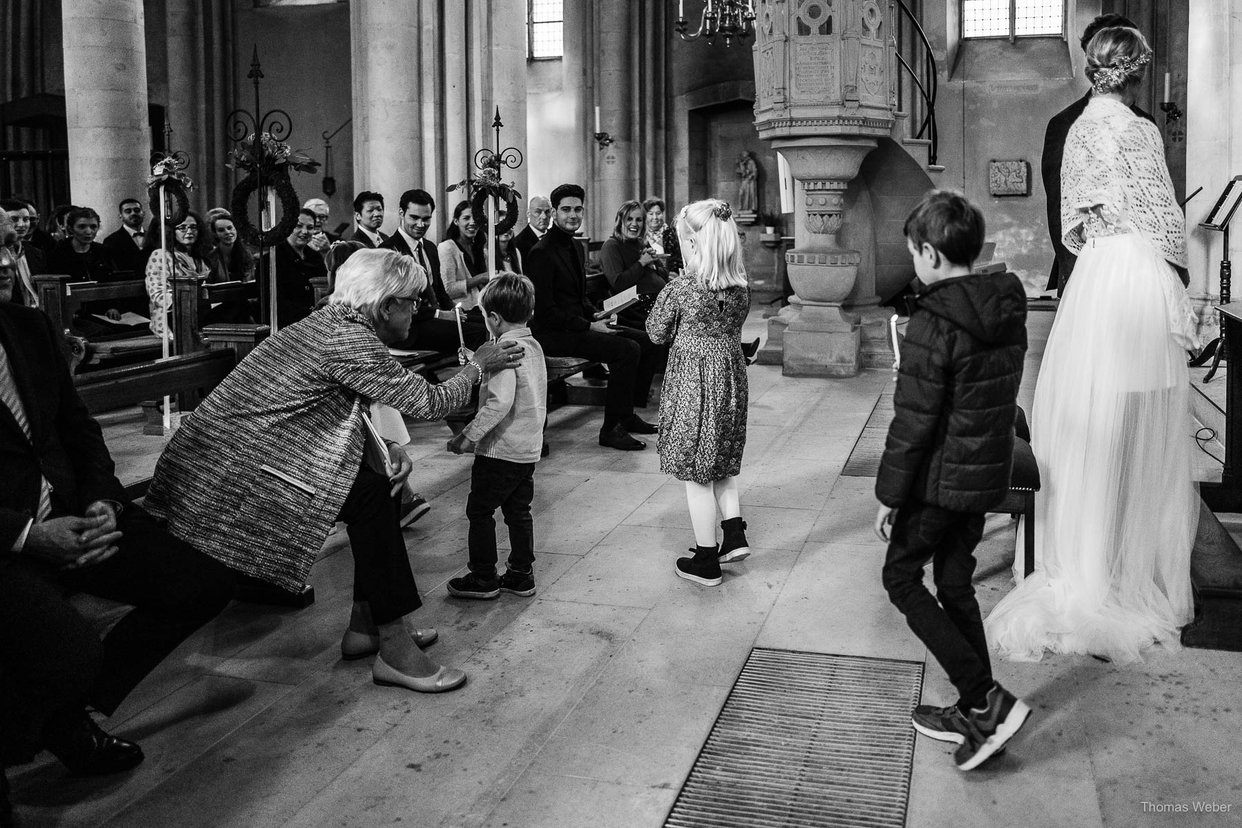 Kirchliche Trauung im Münsterland mit Taufe, Hochzeitsfotograf Thomas Weber