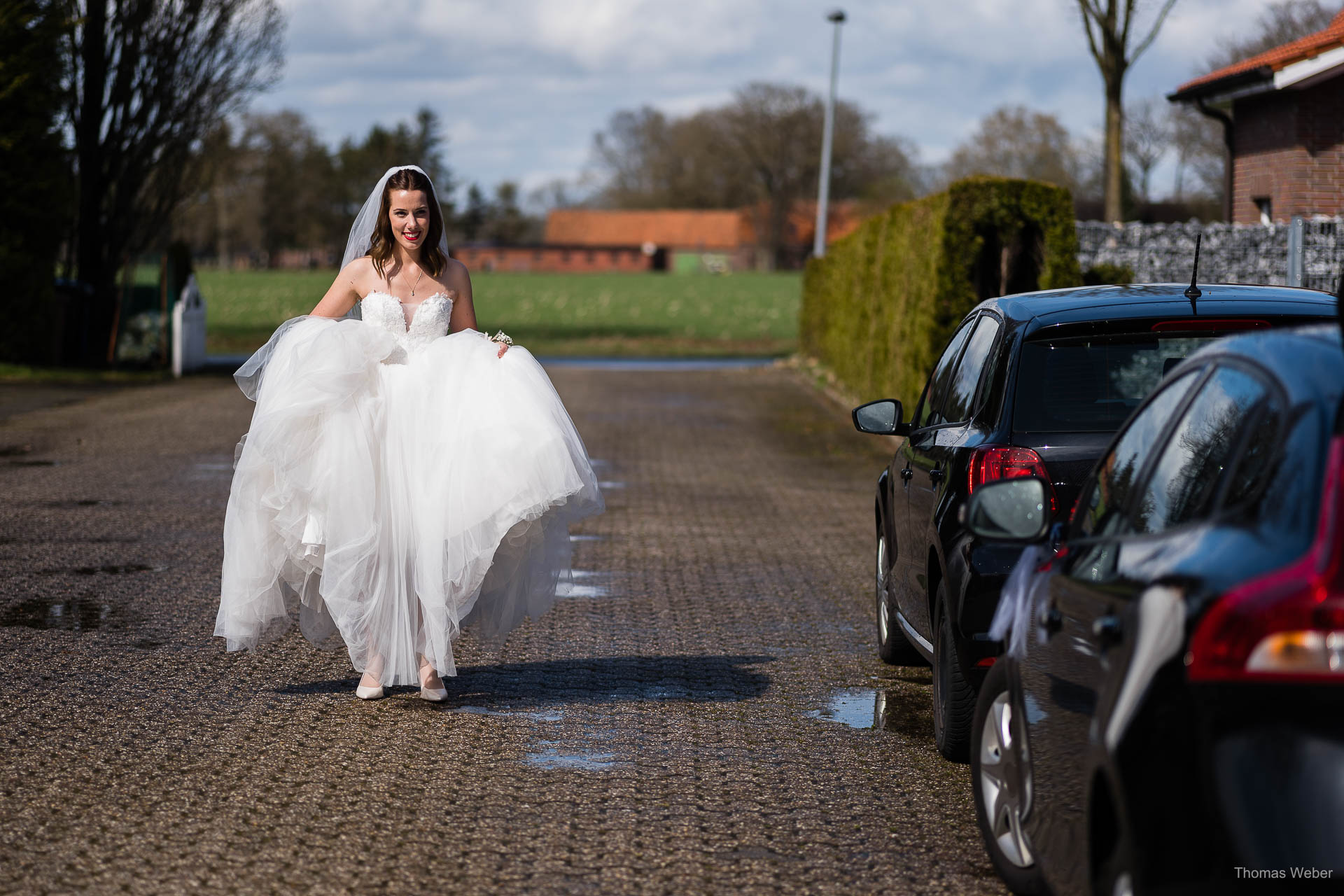 Ankleide der Braut am Hochzeitstag Ankleide der Braut am Hochzeitstag